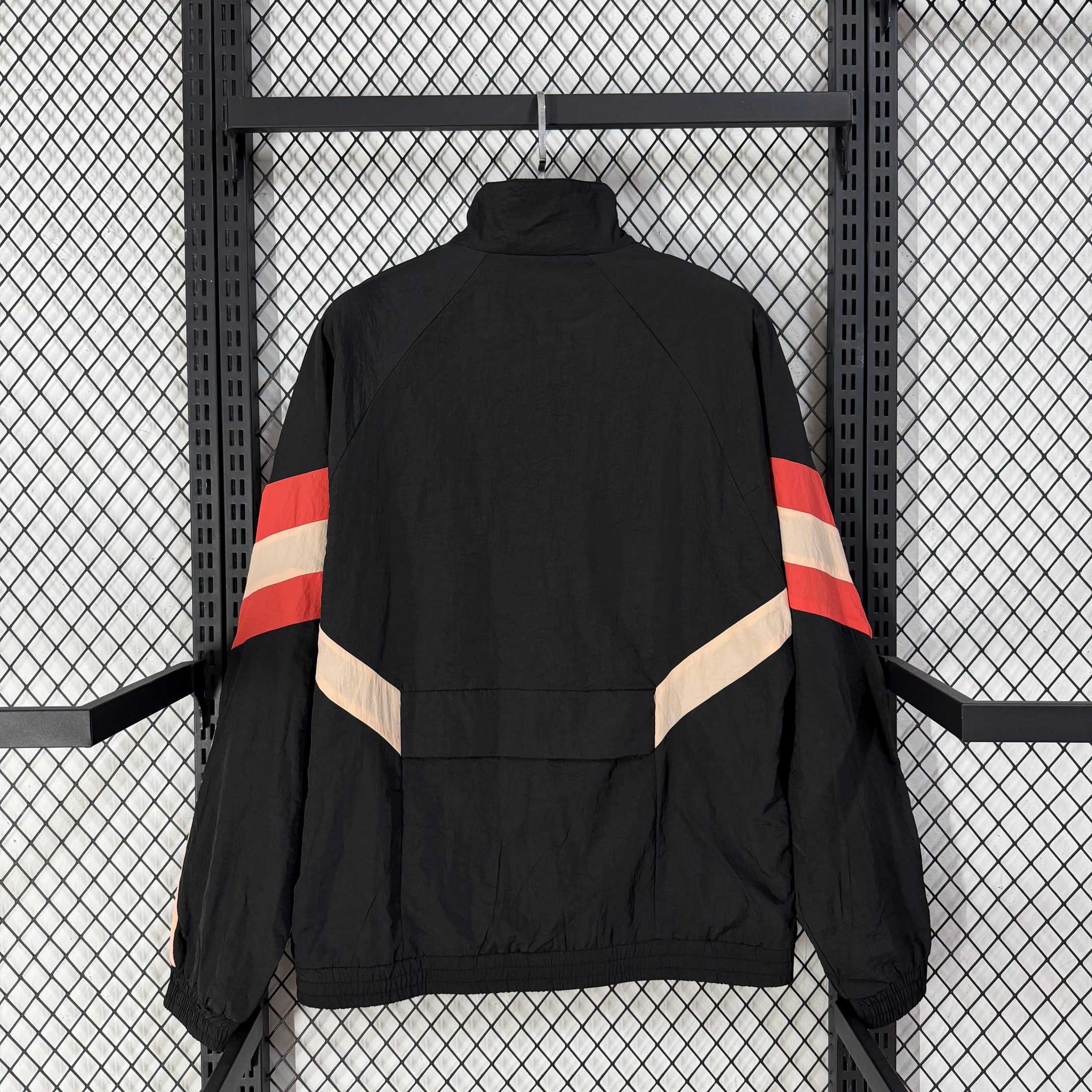 2025-26 Chelsea Black Windbreaker S-2XL - Image 2