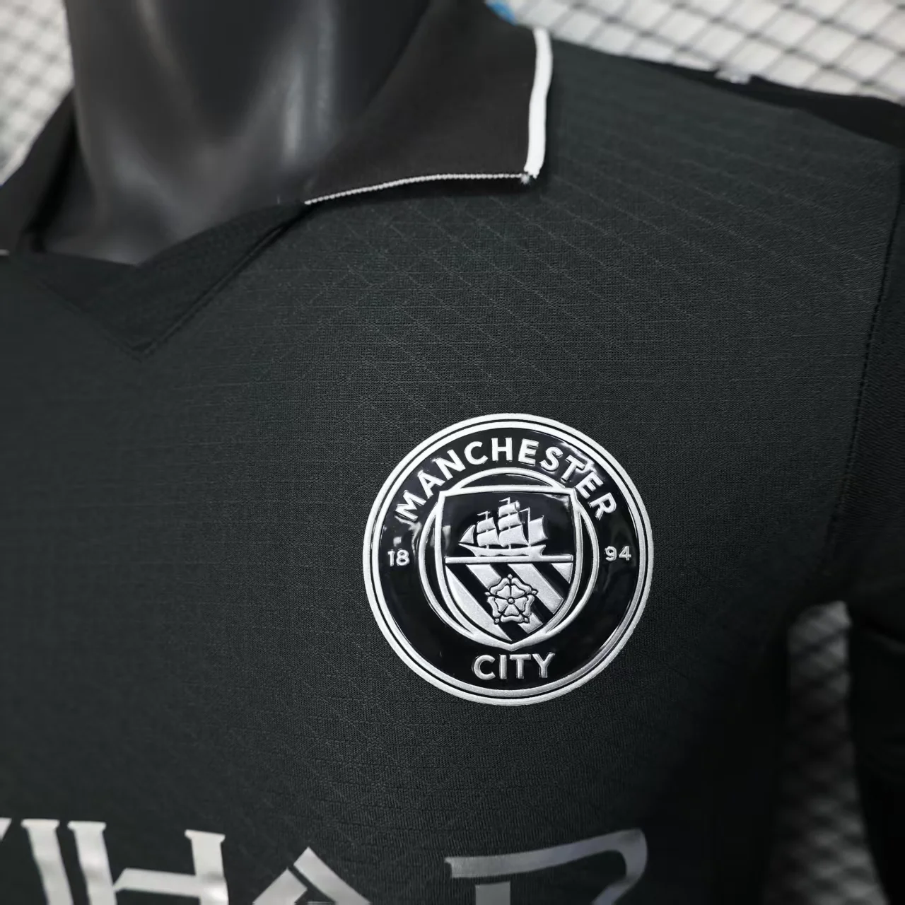 2025-26 Manchester City Special Polo Black Player S-2XL - Image 3