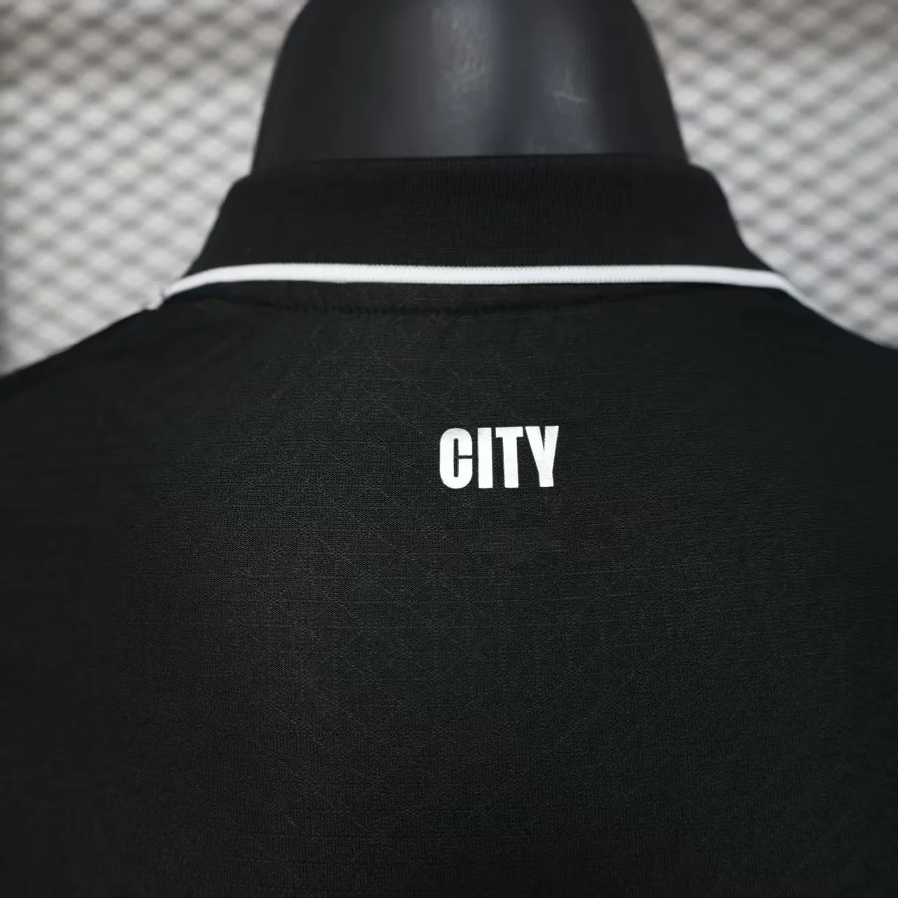 2025-26 Manchester City Special Polo Black Player S-2XL - Image 6