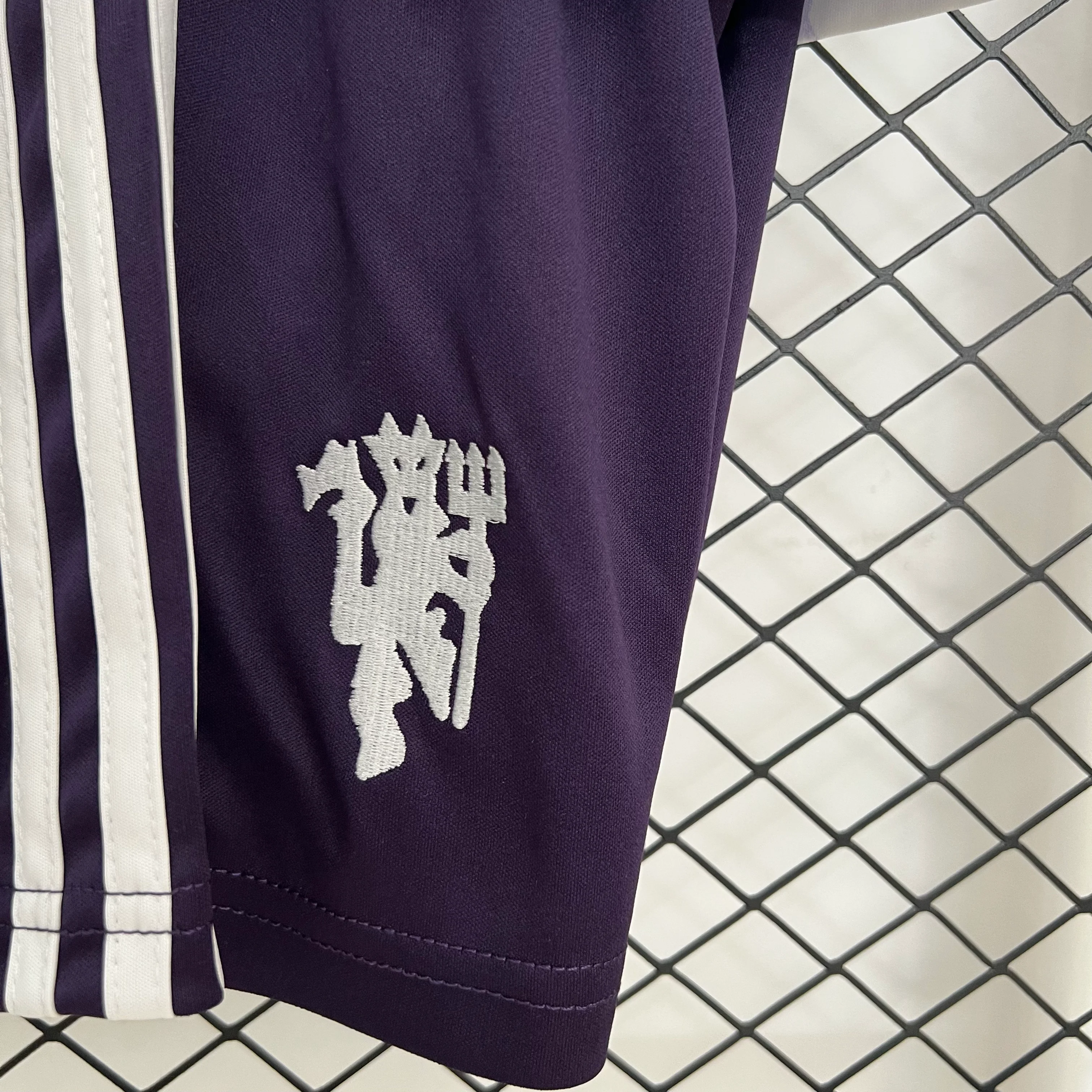 2025-26 Manchester United Away KIDS 16-28 - Image 5