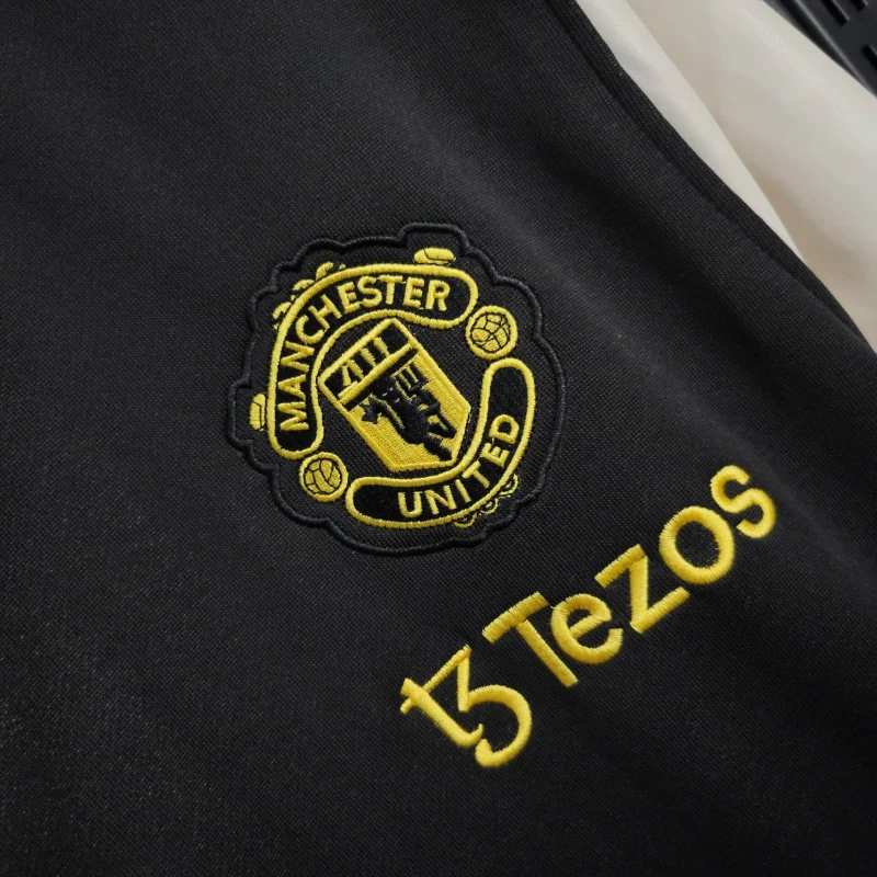 2025-26 Manchester United Black-White Windbreaker S-2XL - Image 4