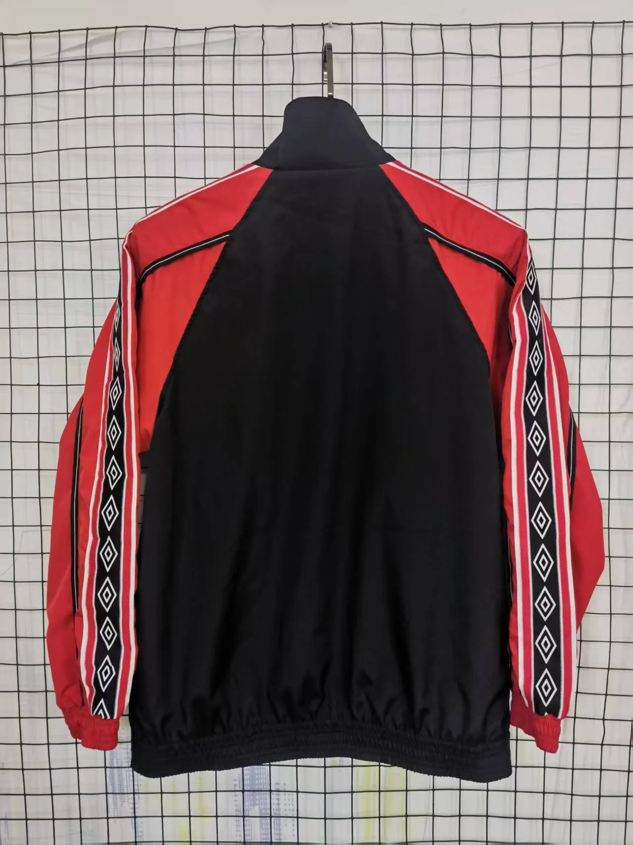 2025-26 Manchester United Retro Windbreaker S-XXL - Image 2