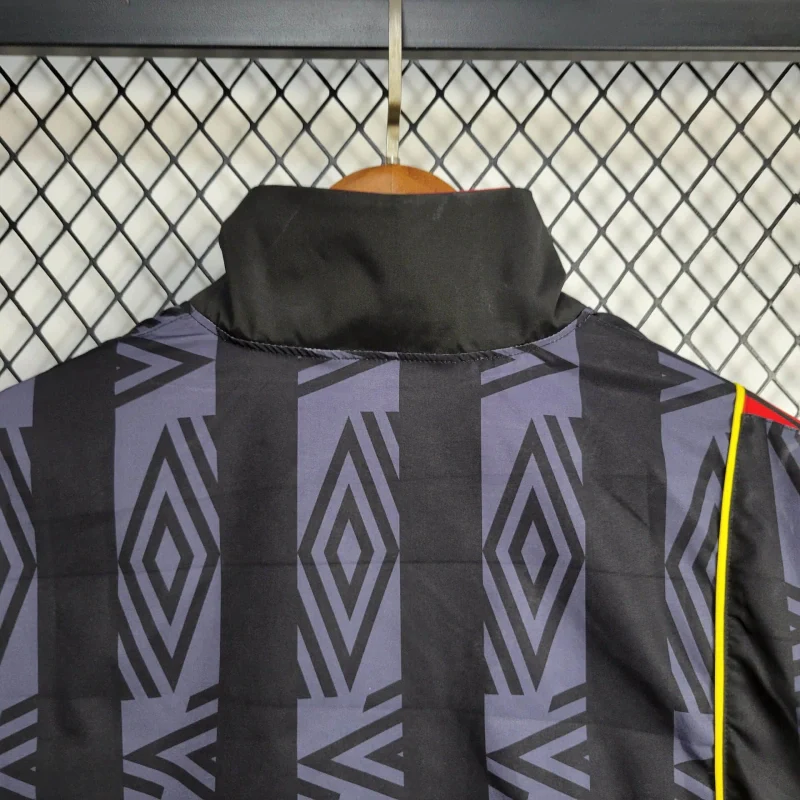 2025-26 Manchester United Special Windbreaker S-2XL - Image 6
