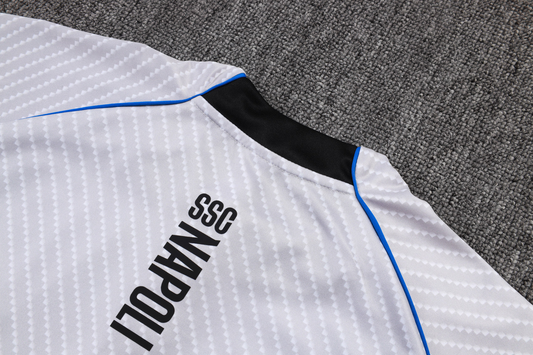 2025-26 Napoli light gray training suit Adults Or Children - Image 10