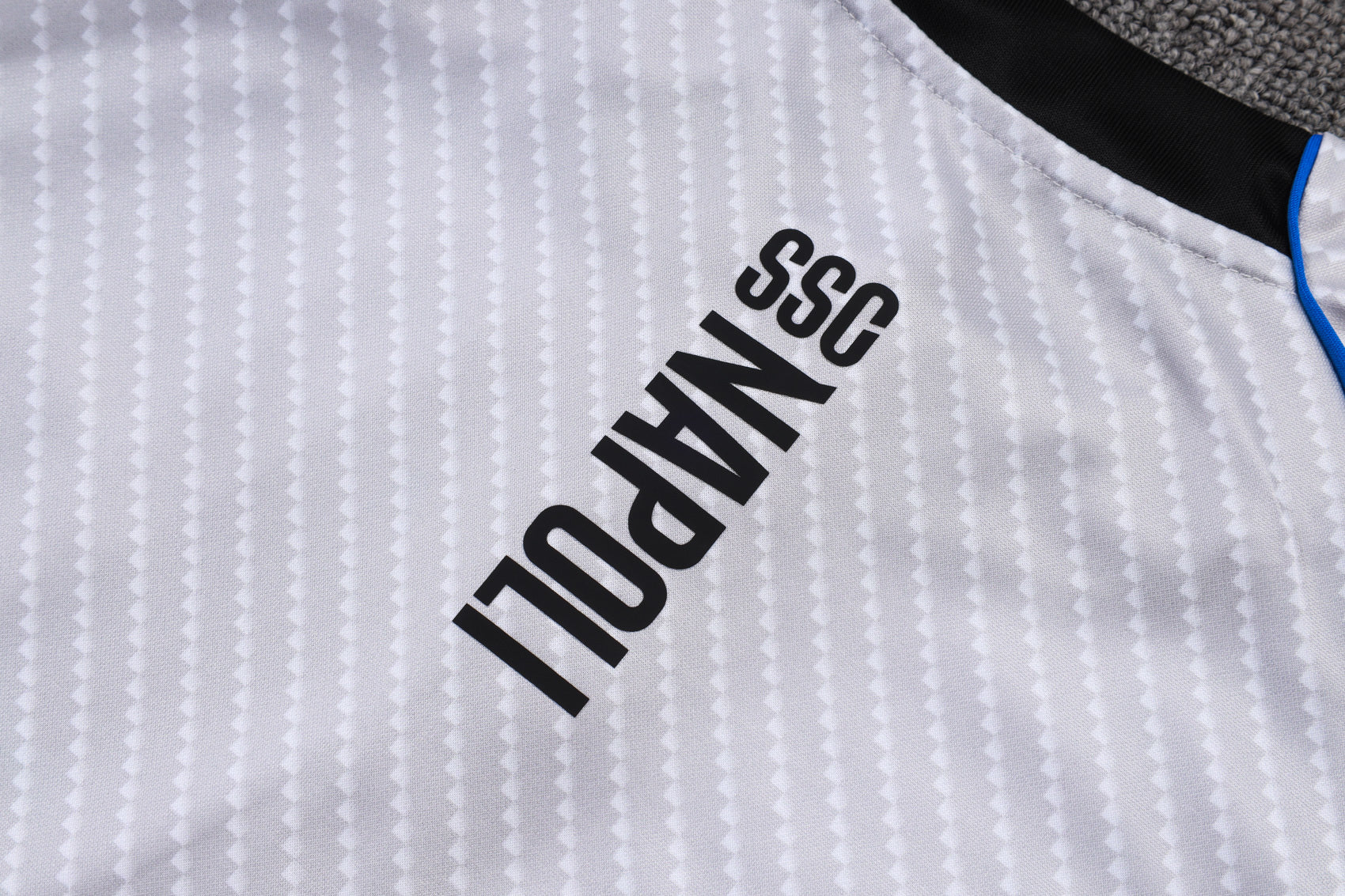 2025-26 Napoli light gray training suit Adults Or Children - Image 11