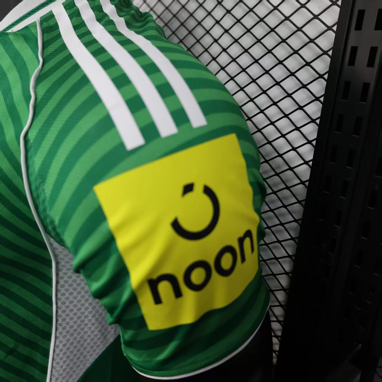 2025-26 Newcastle Away Player S-2XL - Image 3