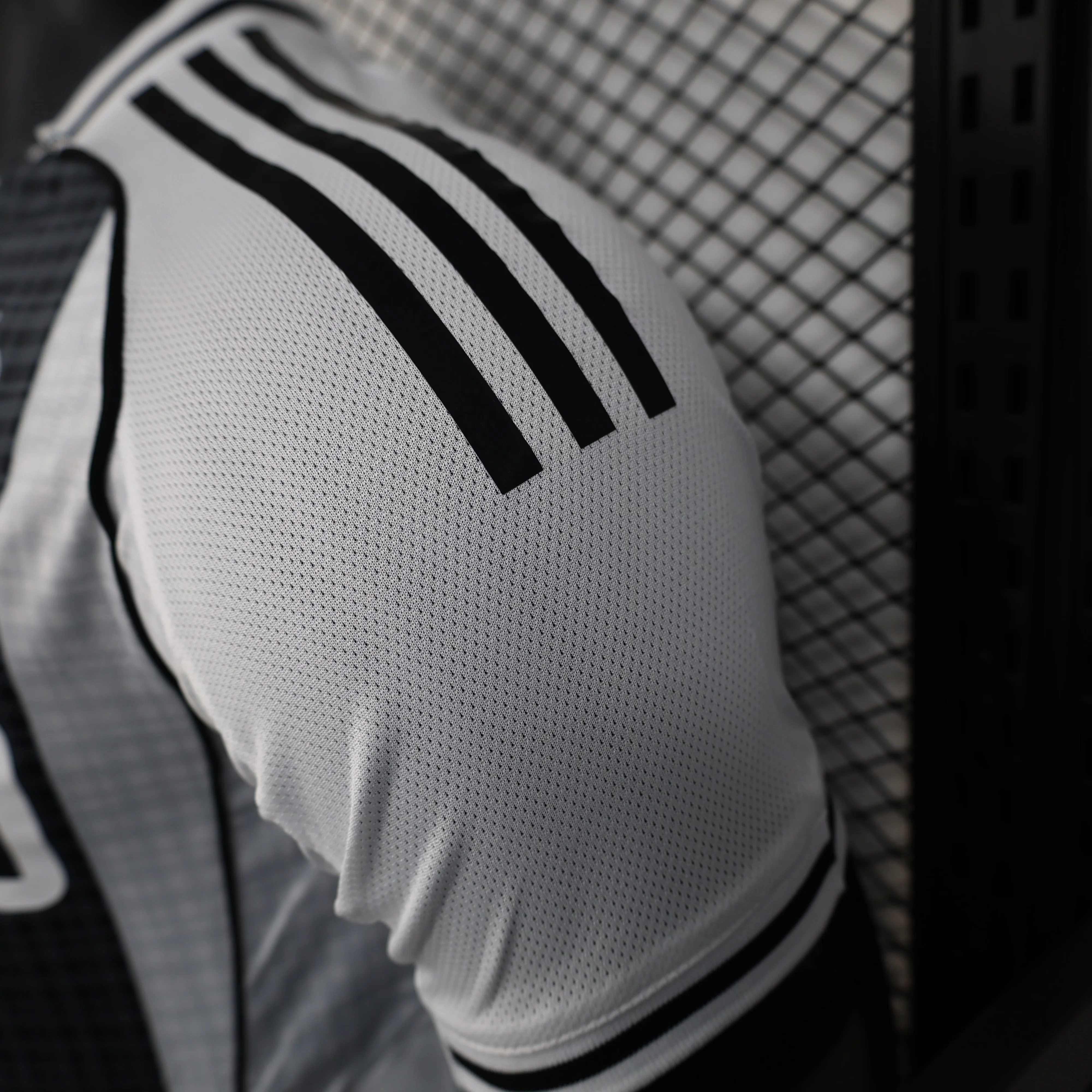 2025-26 Newcastle United Home S-2XL - Image 3