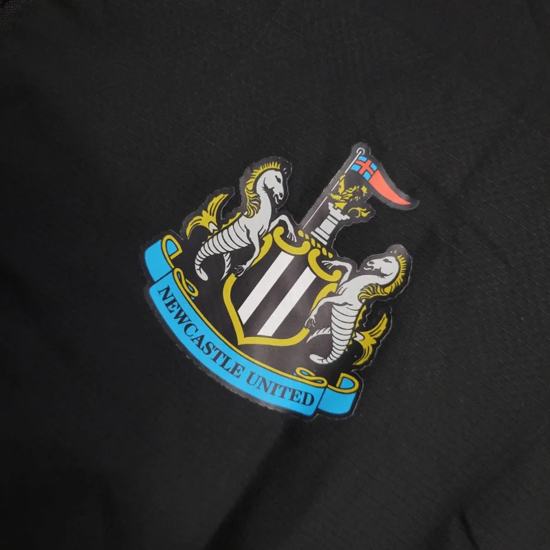 2025-26 Newcastle United Windbreaker S-2XL - Image 5
