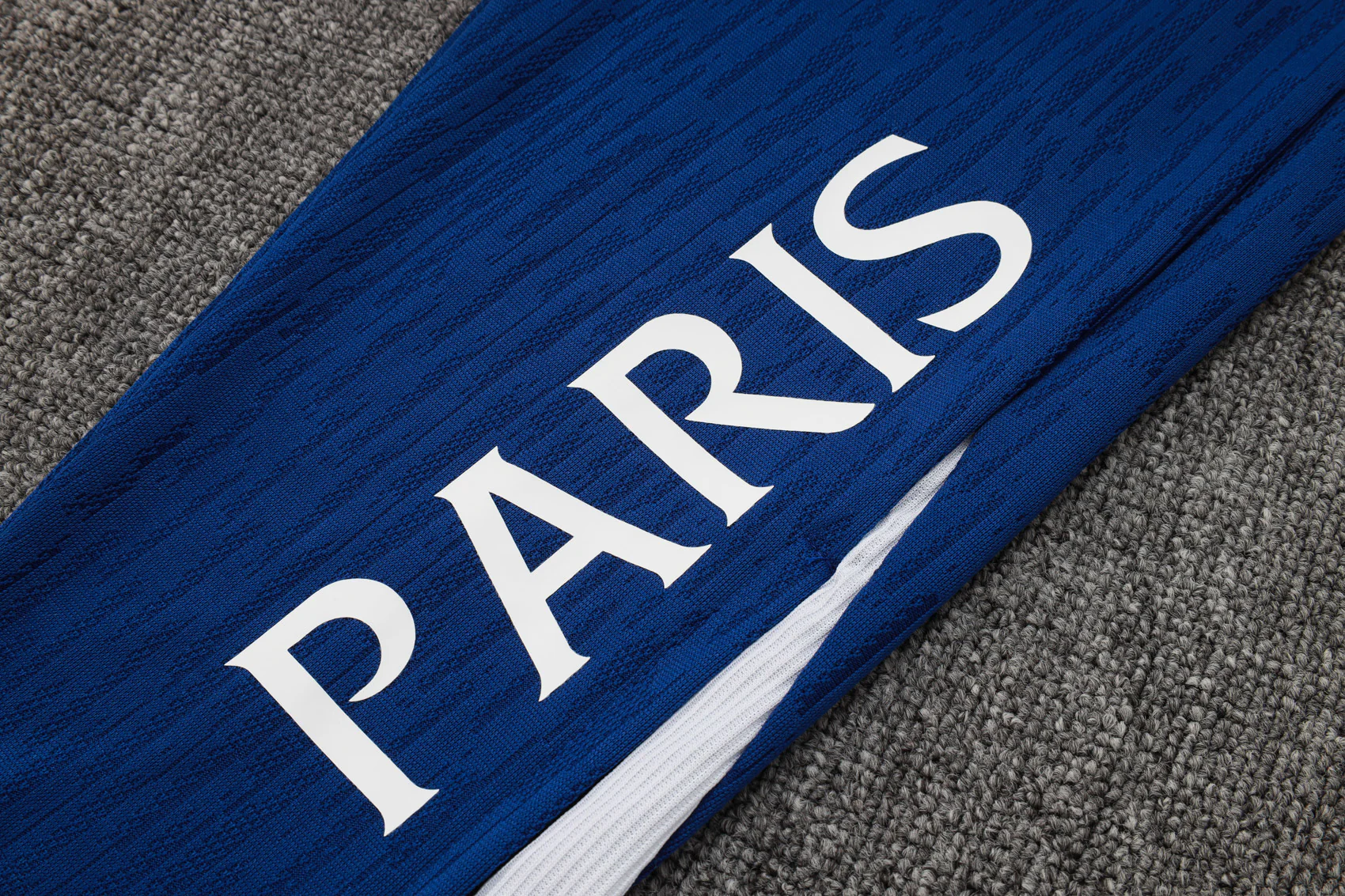 2025-26 Paris Red Training suit Adults Or Children - Image 21