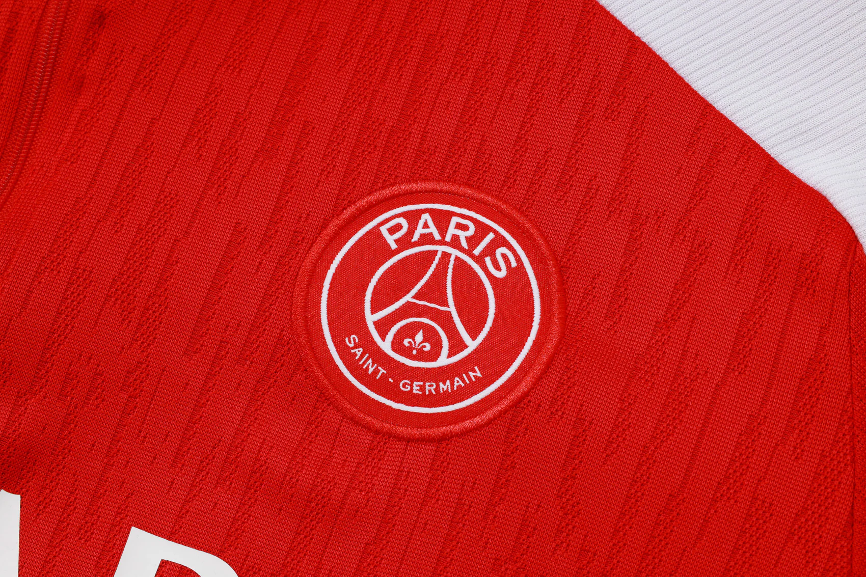 2025-26 Paris Red Training suit Adults Or Children - Image 4