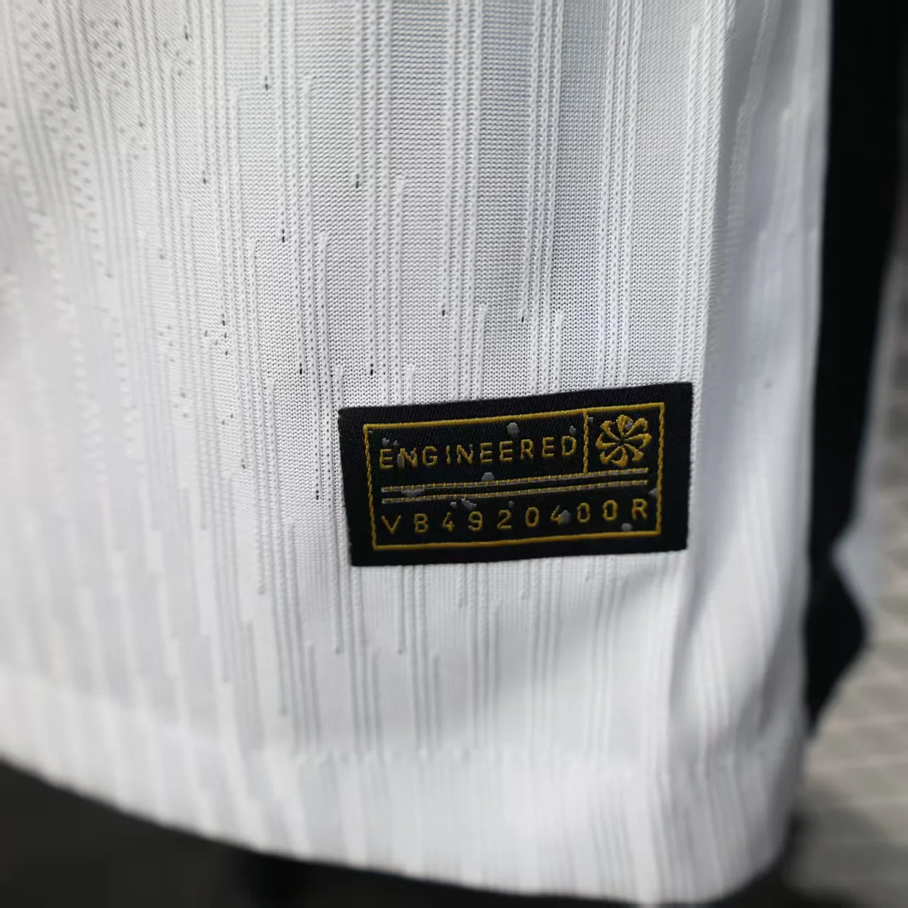 2025-26 Paris Special White (With Star) Player S-2XL - Image 3