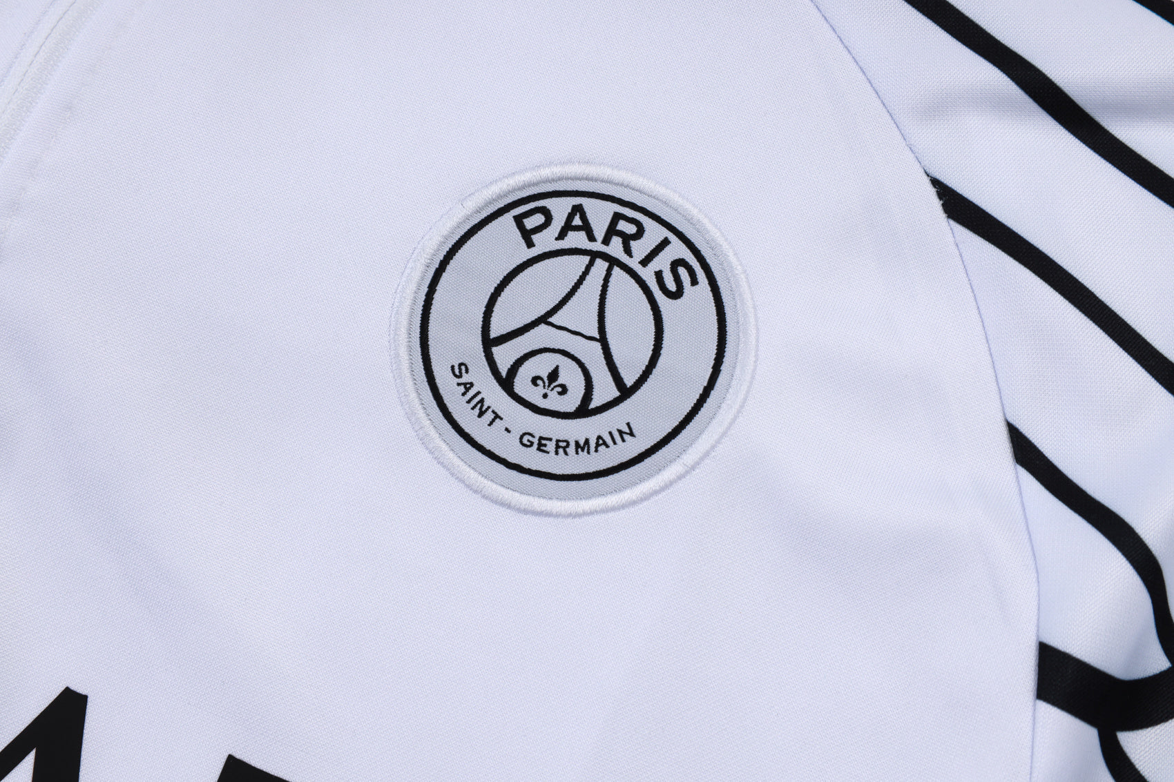 2025-26 Paris White Training suit Adults Or Children - Image 3