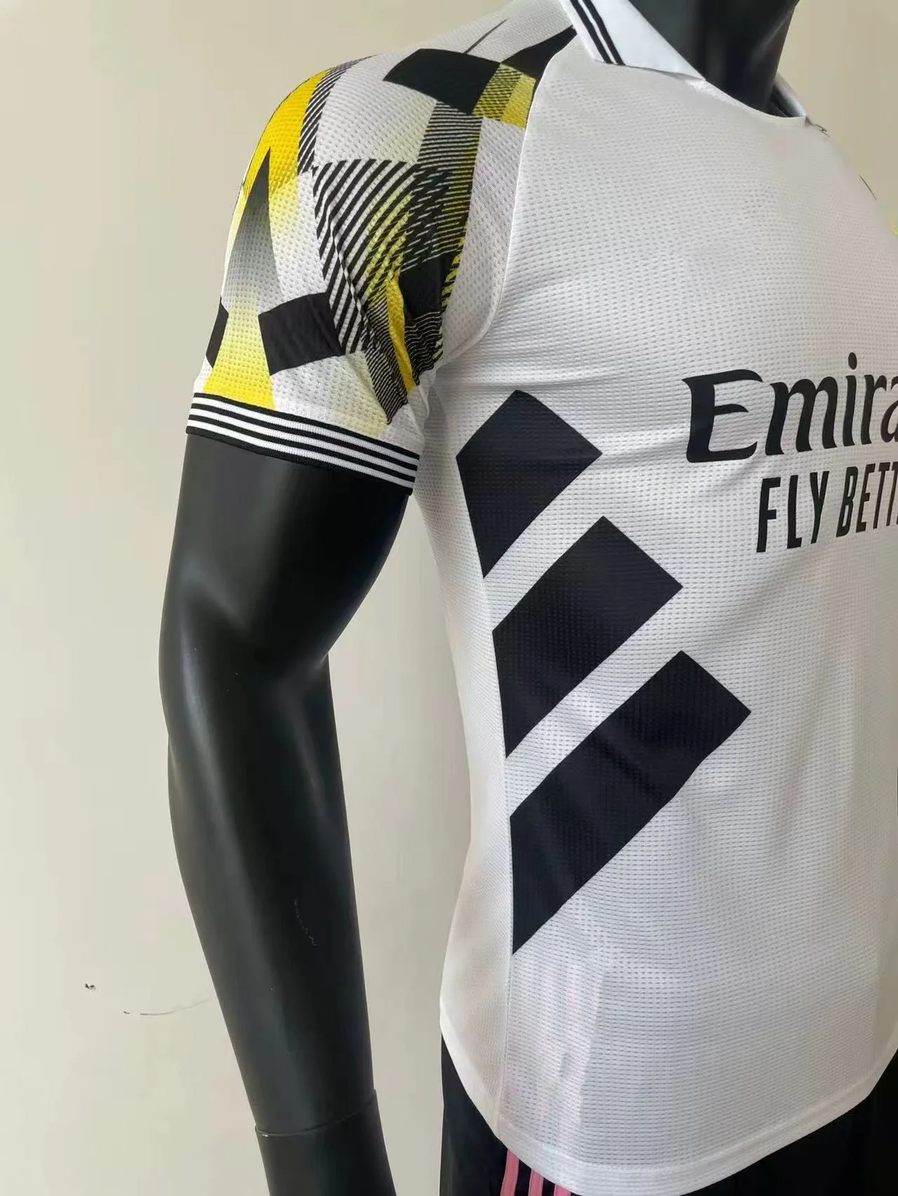 2025-26 Real Madrid Antique White Player S-2XL - Image 4