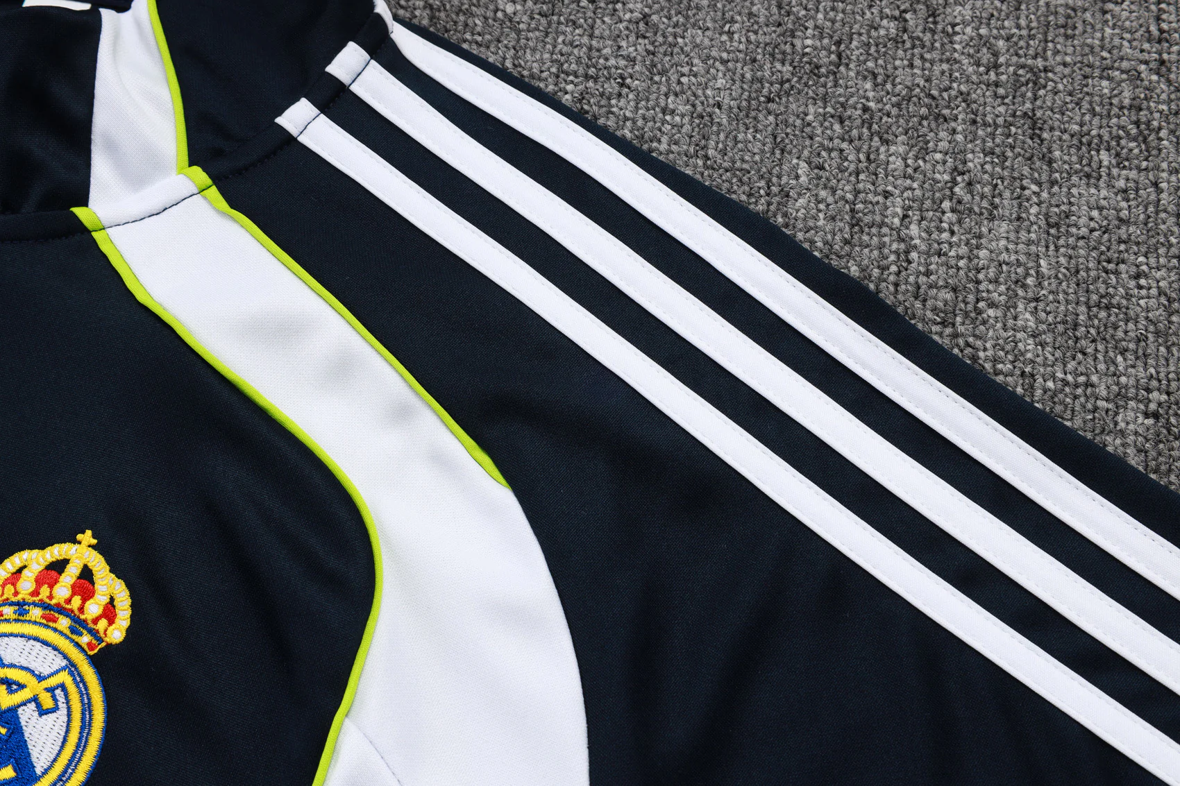 2025-26 Real Madrid Black Green training suit S-2XL - Image 5