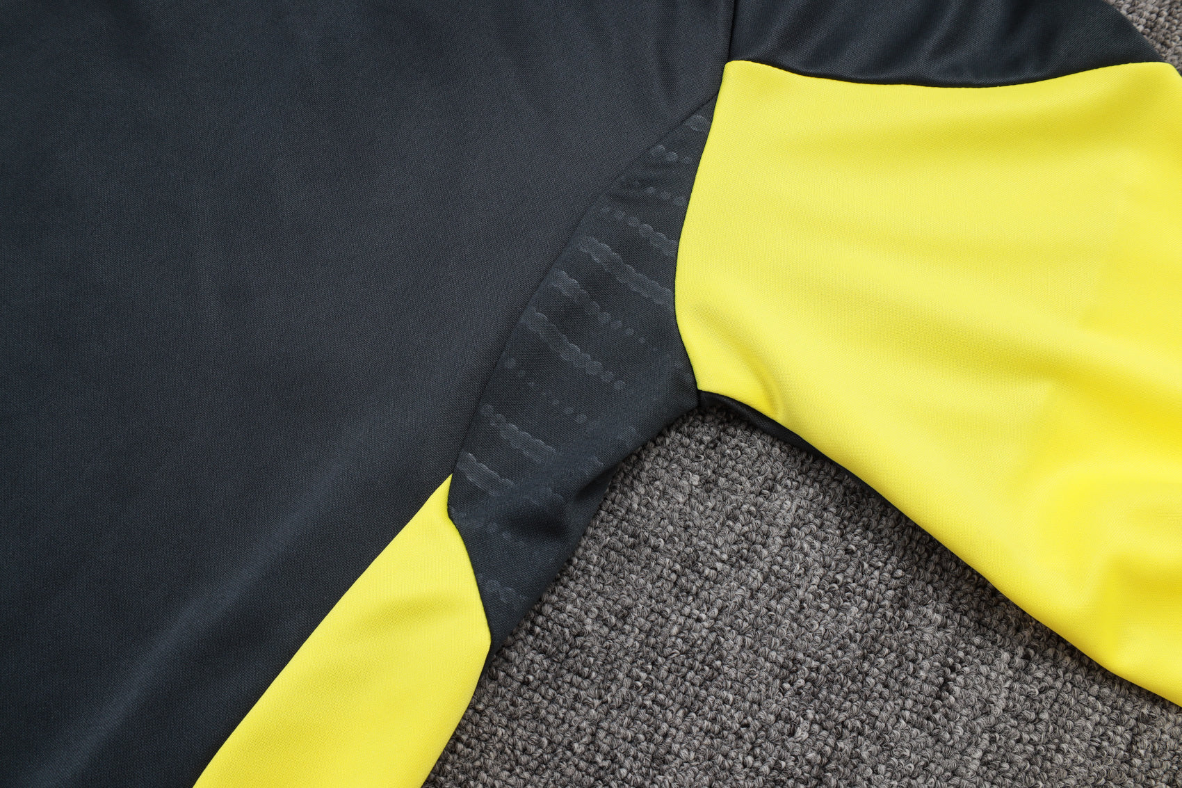 2025-26 Real Madrid Dark gray (yellow sleeves) Training Suit S-2XL - Image 11