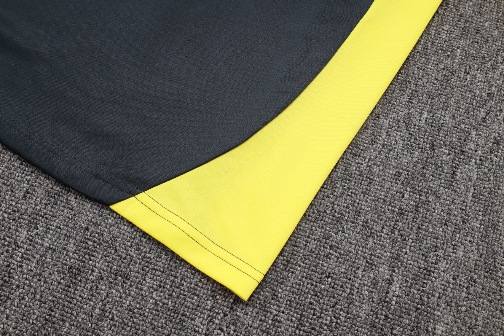 2025-26 Real Madrid Dark gray (yellow sleeves) Training Suit S-2XL - Image 12
