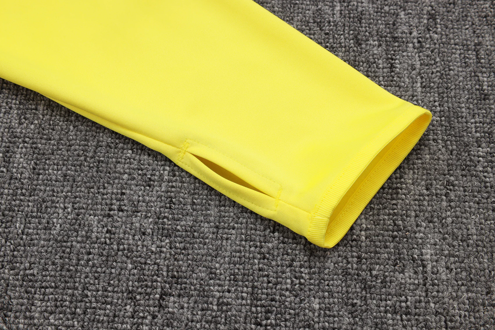 2025-26 Real Madrid Dark gray (yellow sleeves) Training Suit S-2XL - Image 6