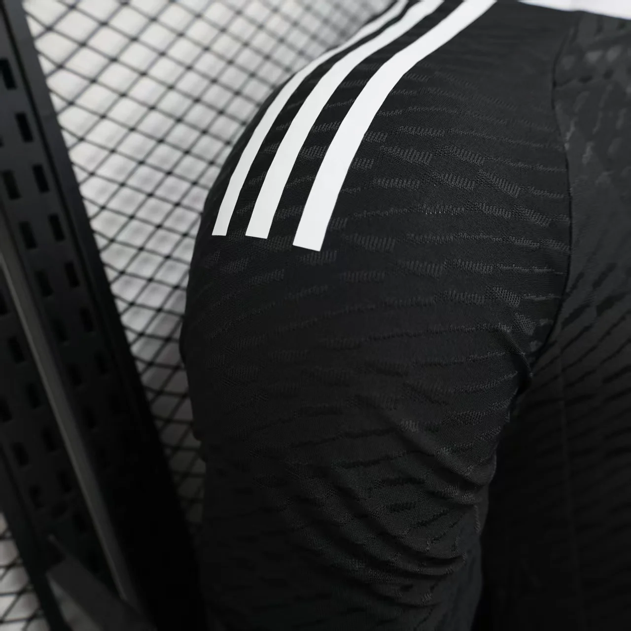 2025-26 Real Madrid Goalkeeper Black Player Size S-2XL - Image 5