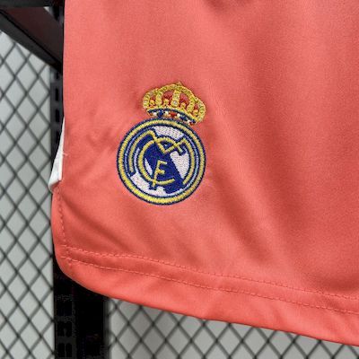 2025-26 Real Madrid Goalkeeper Red KIDS 16-28 - Image 3