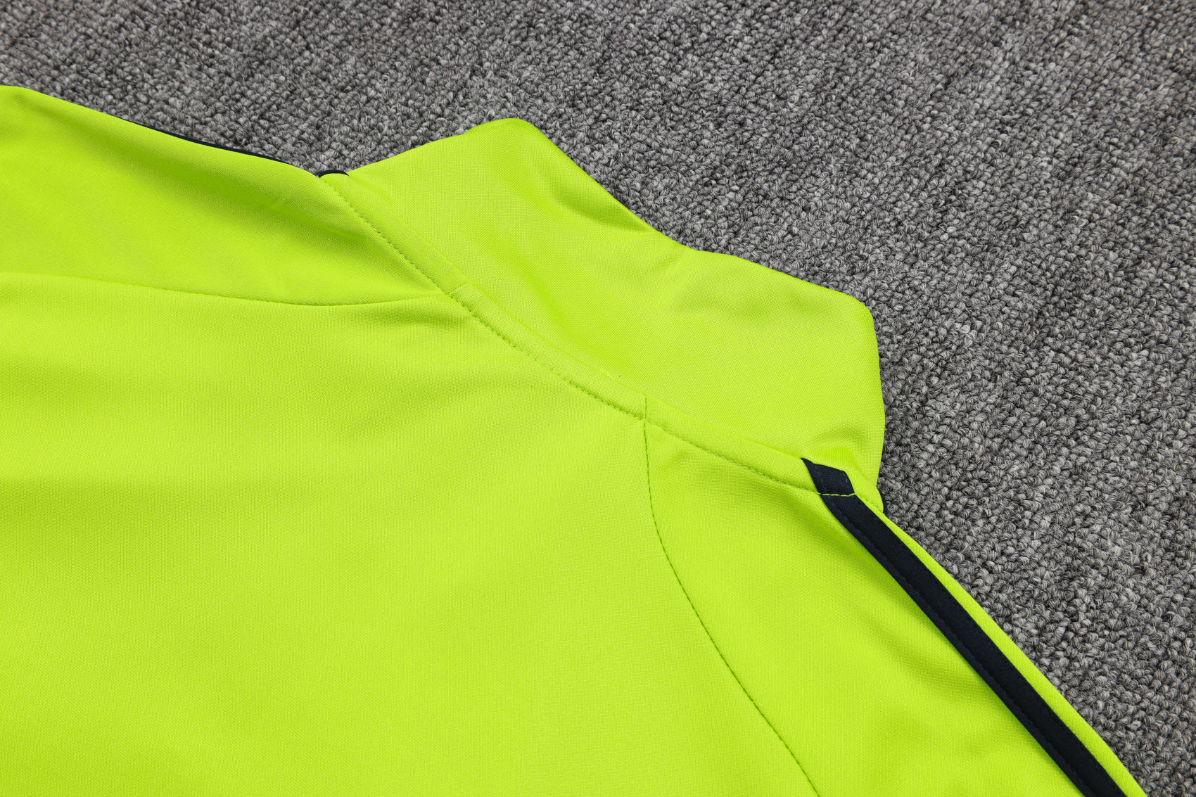 2025-26 Real Madrid Grass Green training suit S-2XL - Image 11