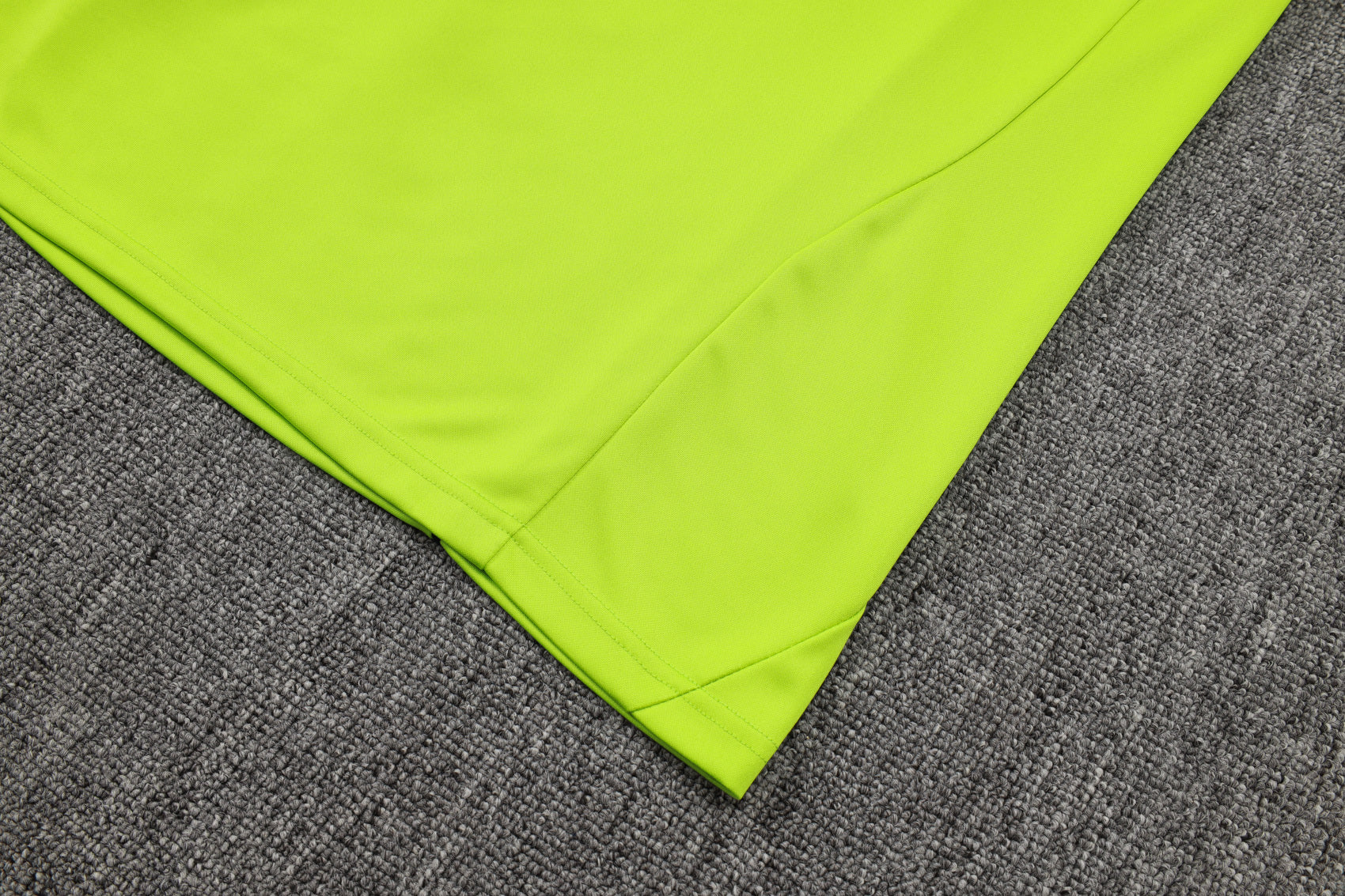 2025-26 Real Madrid Grass Green training suit S-2XL - Image 12