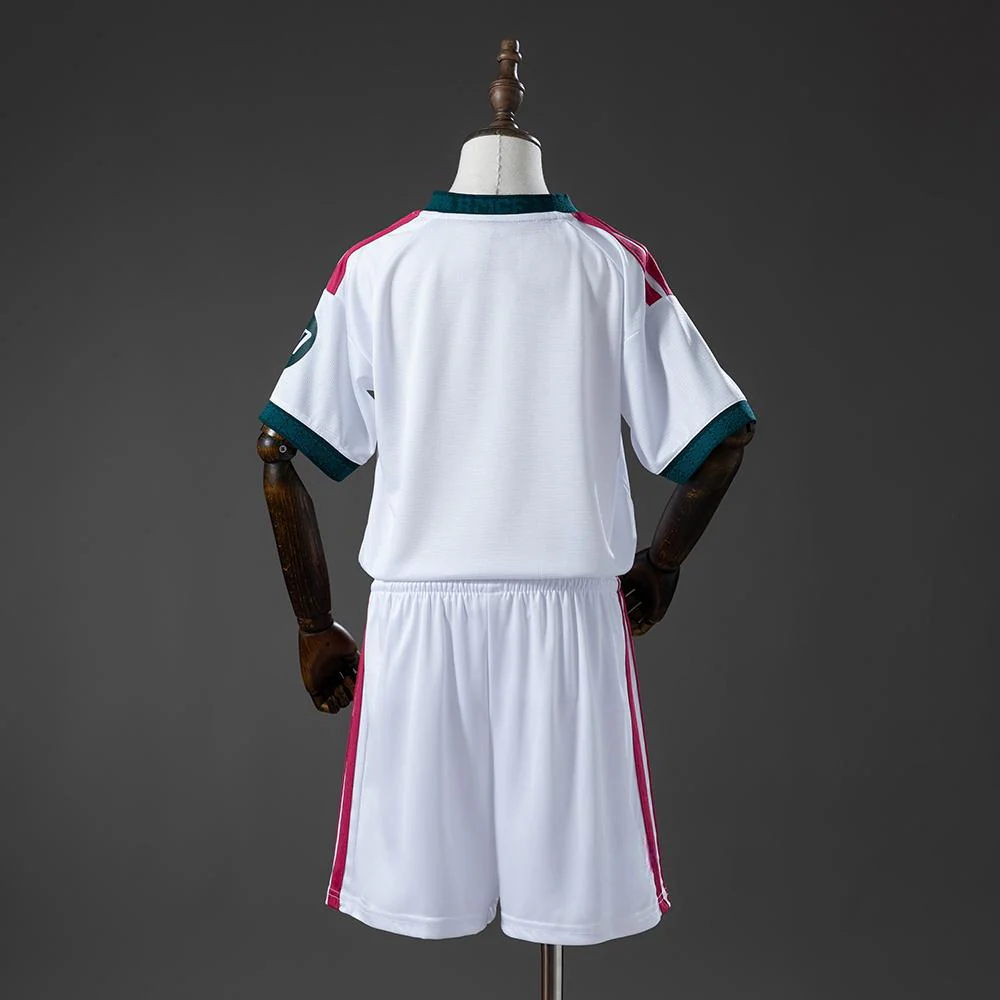 2026-27 Real Madrid Home Kids SIZE 16-28 - Image 2