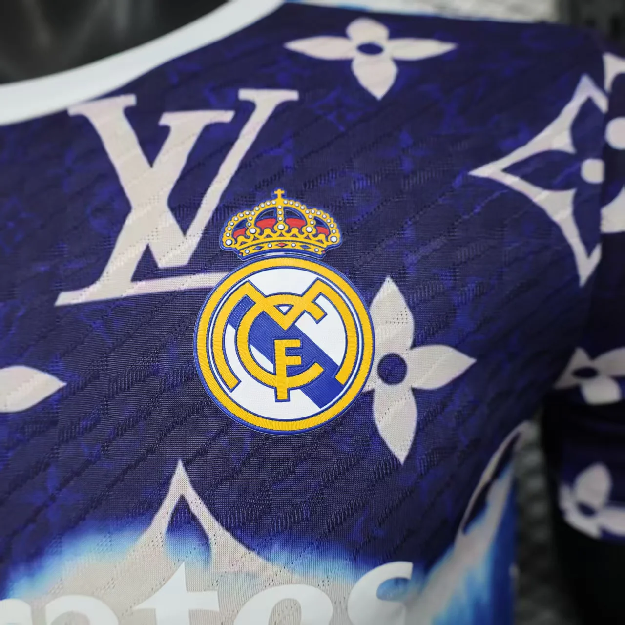 2025-26 Real Madrid L-V Blue Player Size S-2XL - Image 6