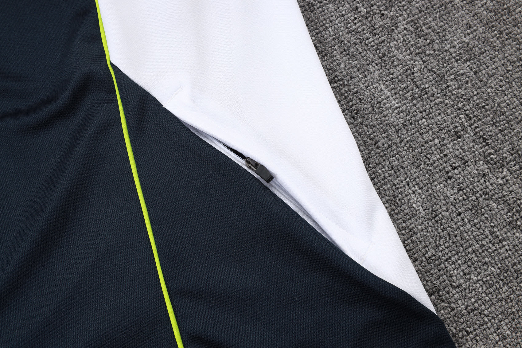 2025-26 Real Madrid Long zipper Black-Green training suit S-2XL - Image 10
