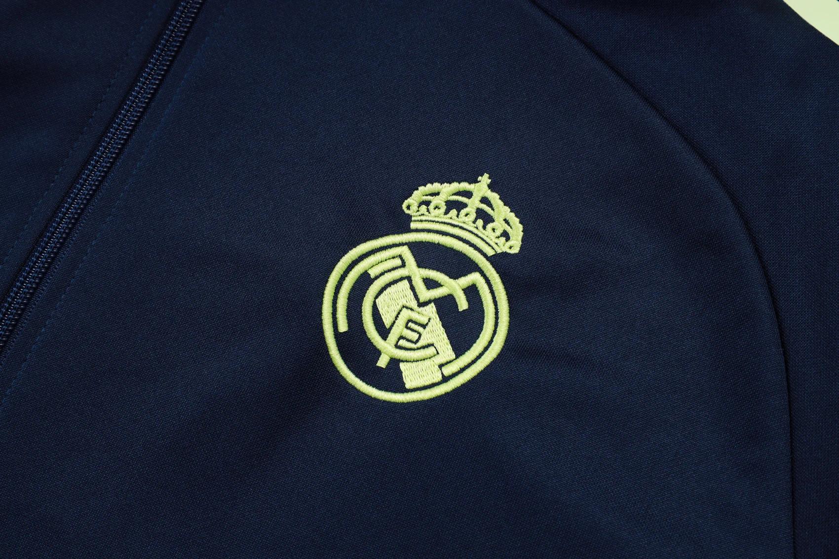 2025-26 Real Madrid Long zipper Blue training suit Adults Or Children - Image 4