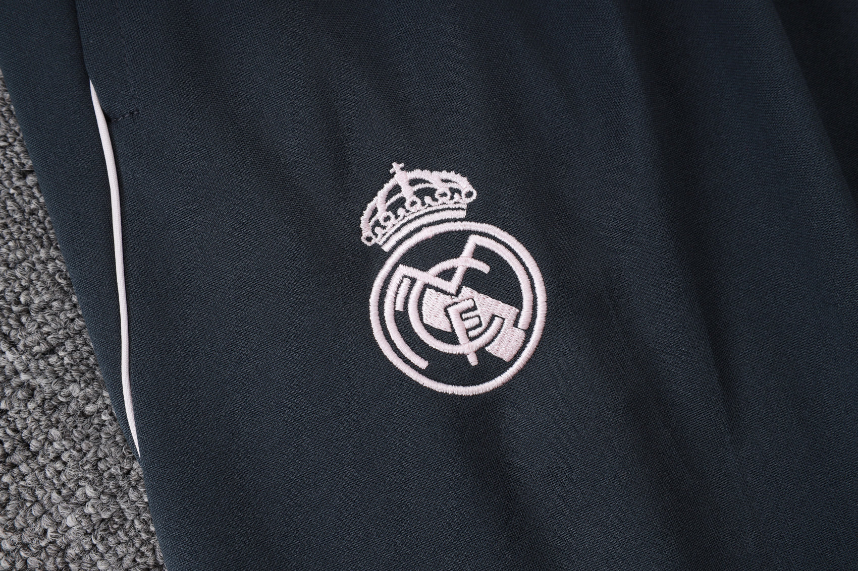 2025-26 Real Madrid Long zipper Dark gray (light pink text) training suit S-2XL - Image 19