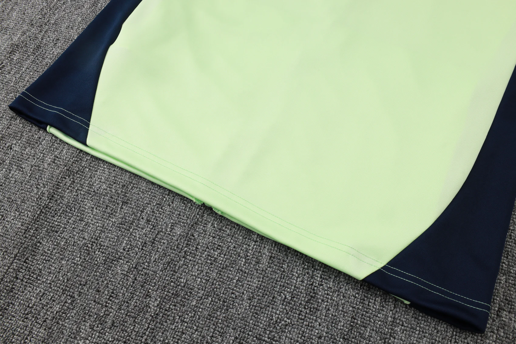 2025-26 Real Madrid Long zipper Light green training suit S-2XL - Image 13