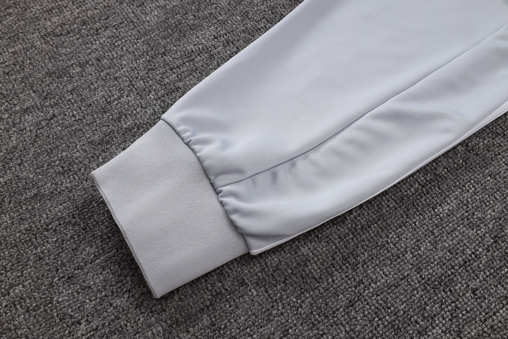 2025-26 Real Madrid Long zipper off-white gray training suit S-2XL - Image 20