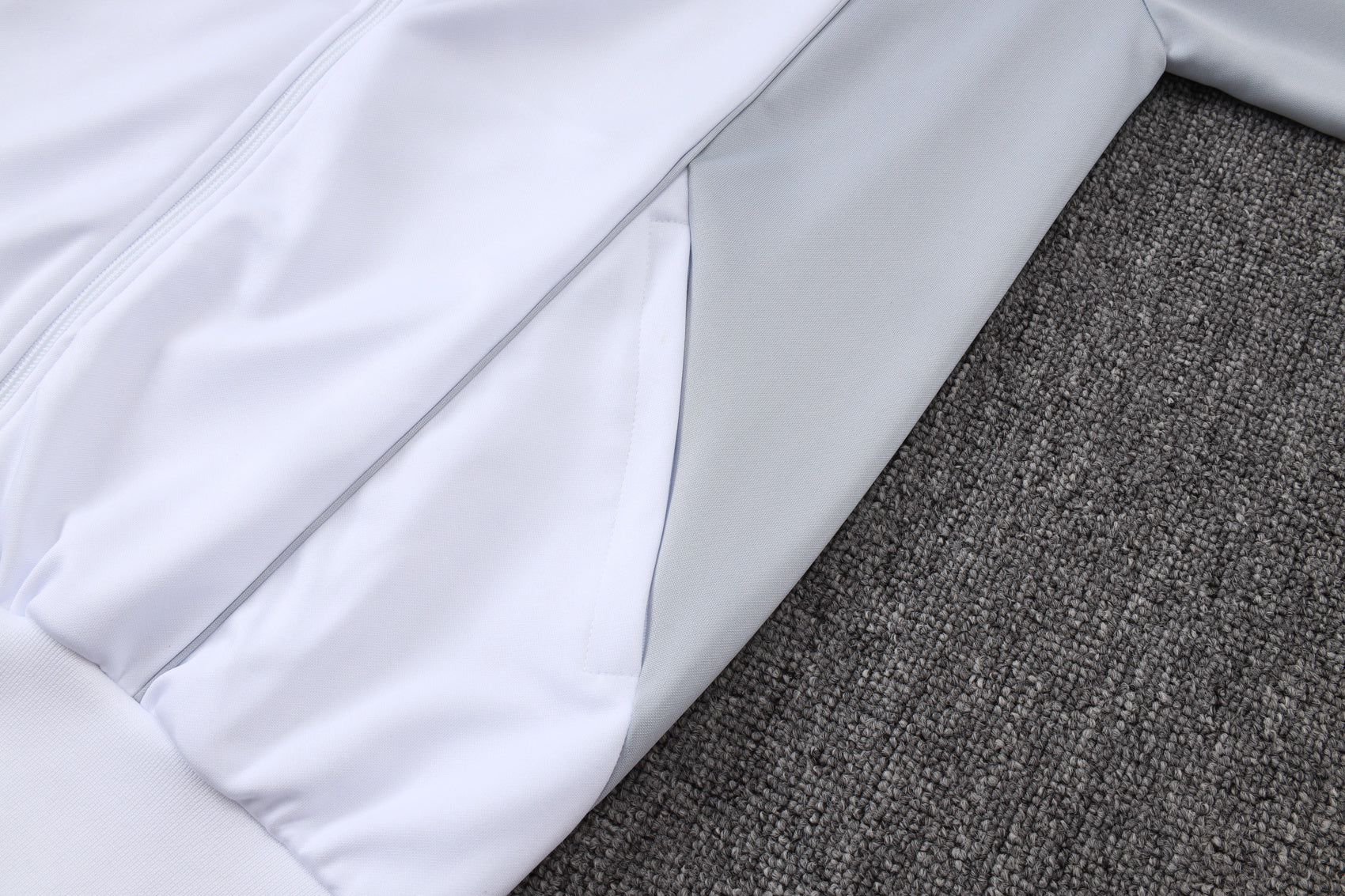 2025-26 Real Madrid Long zipper off-white gray training suit S-2XL - Image 8