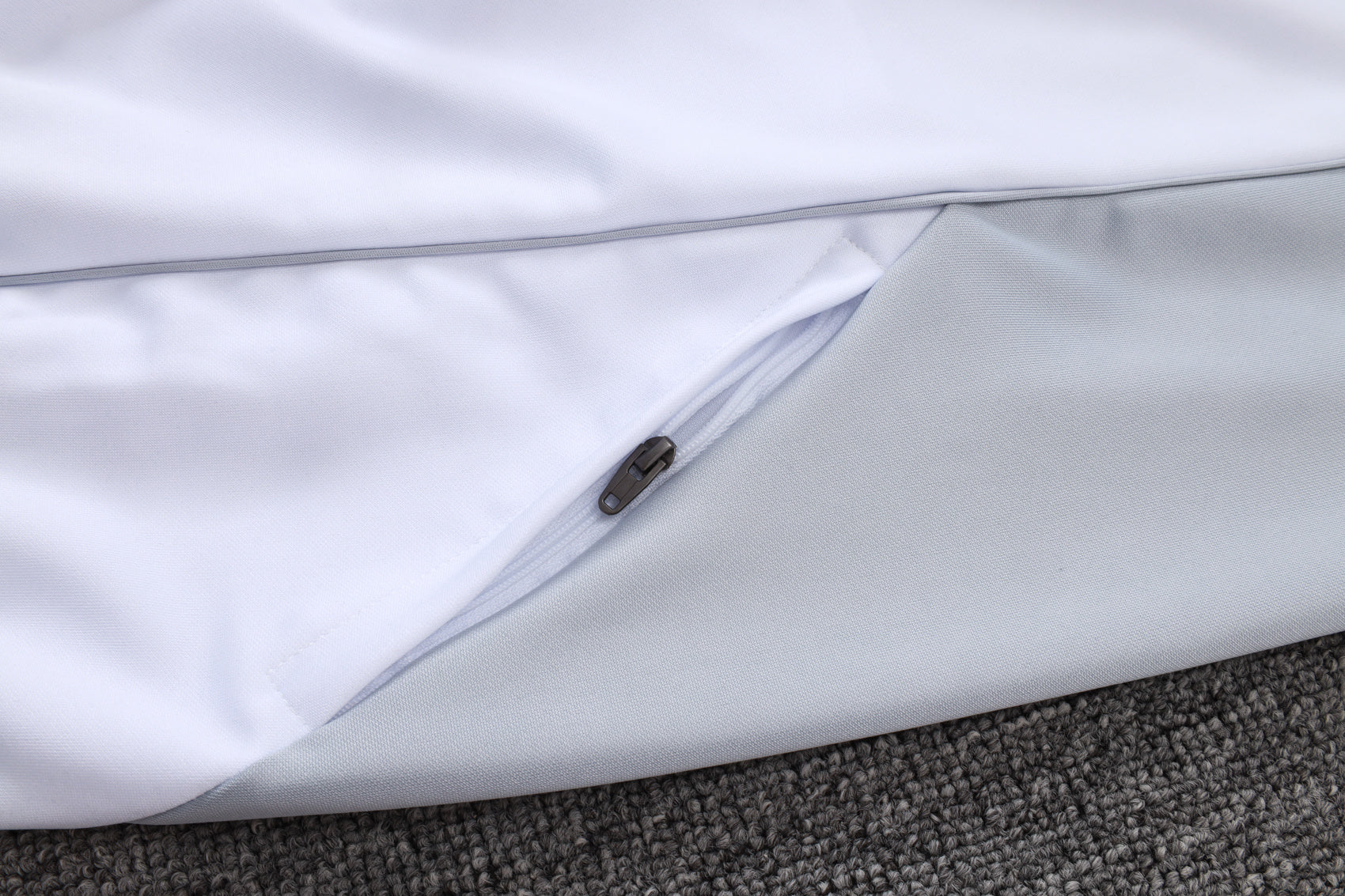 2025-26 Real Madrid Long zipper off-white gray training suit S-2XL - Image 9