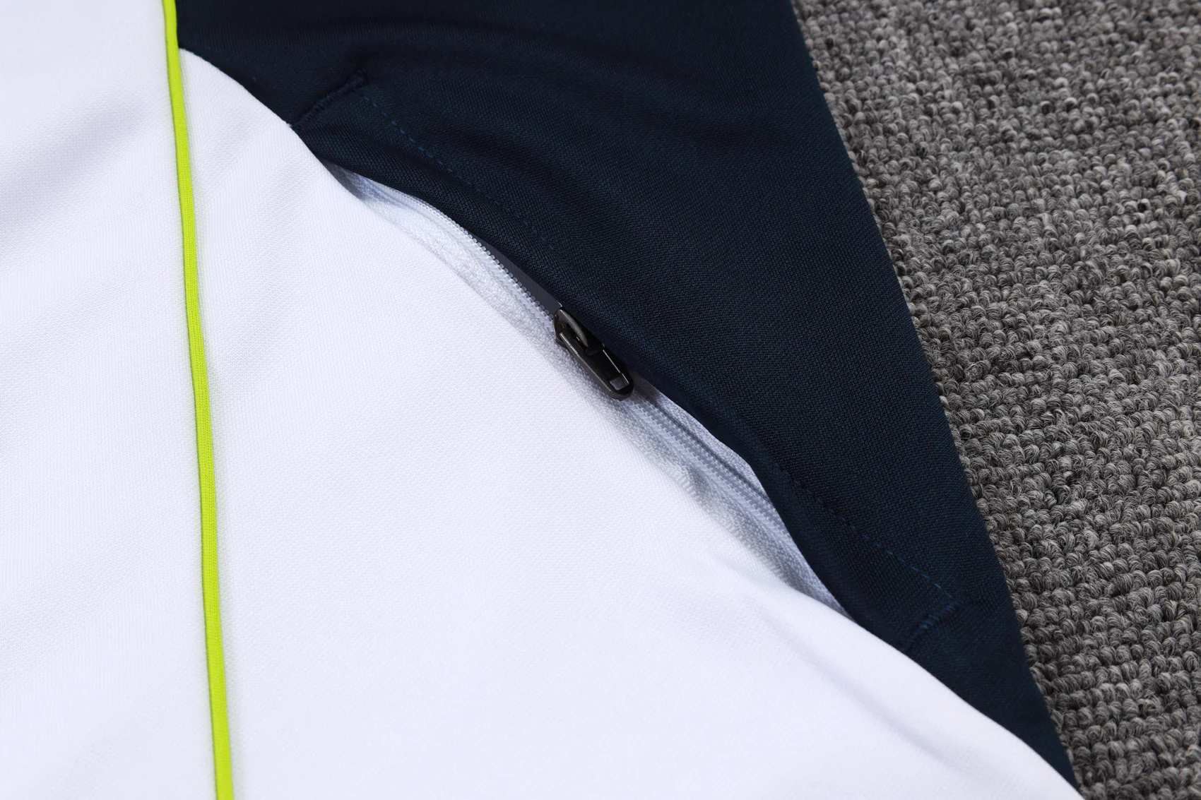 2025-26 Real Madrid Long zipper White-Green training suit S-2XL - Image 10