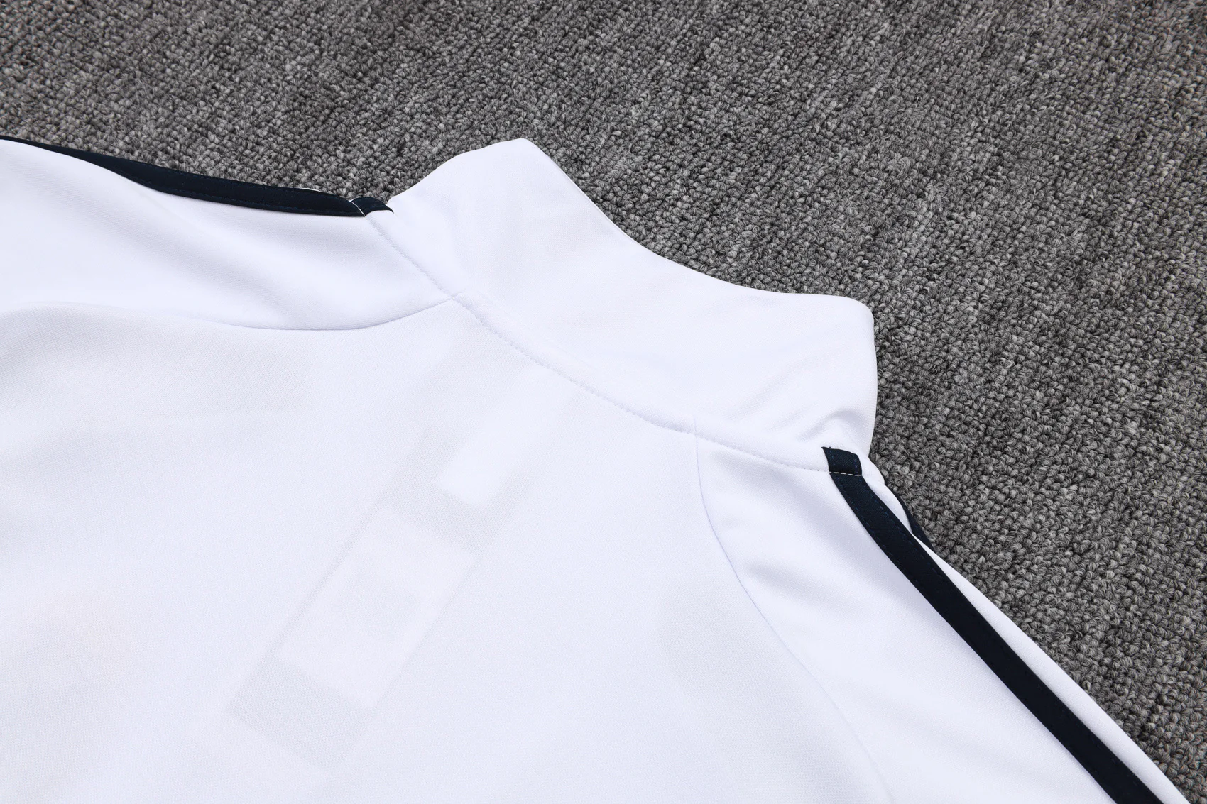 2025-26 Real Madrid Long zipper White-Green training suit S-2XL - Image 12