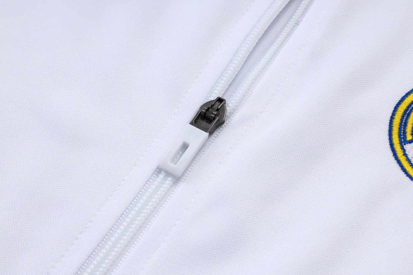 2025-26 Real Madrid Long zipper White-Green training suit S-2XL - Image 5