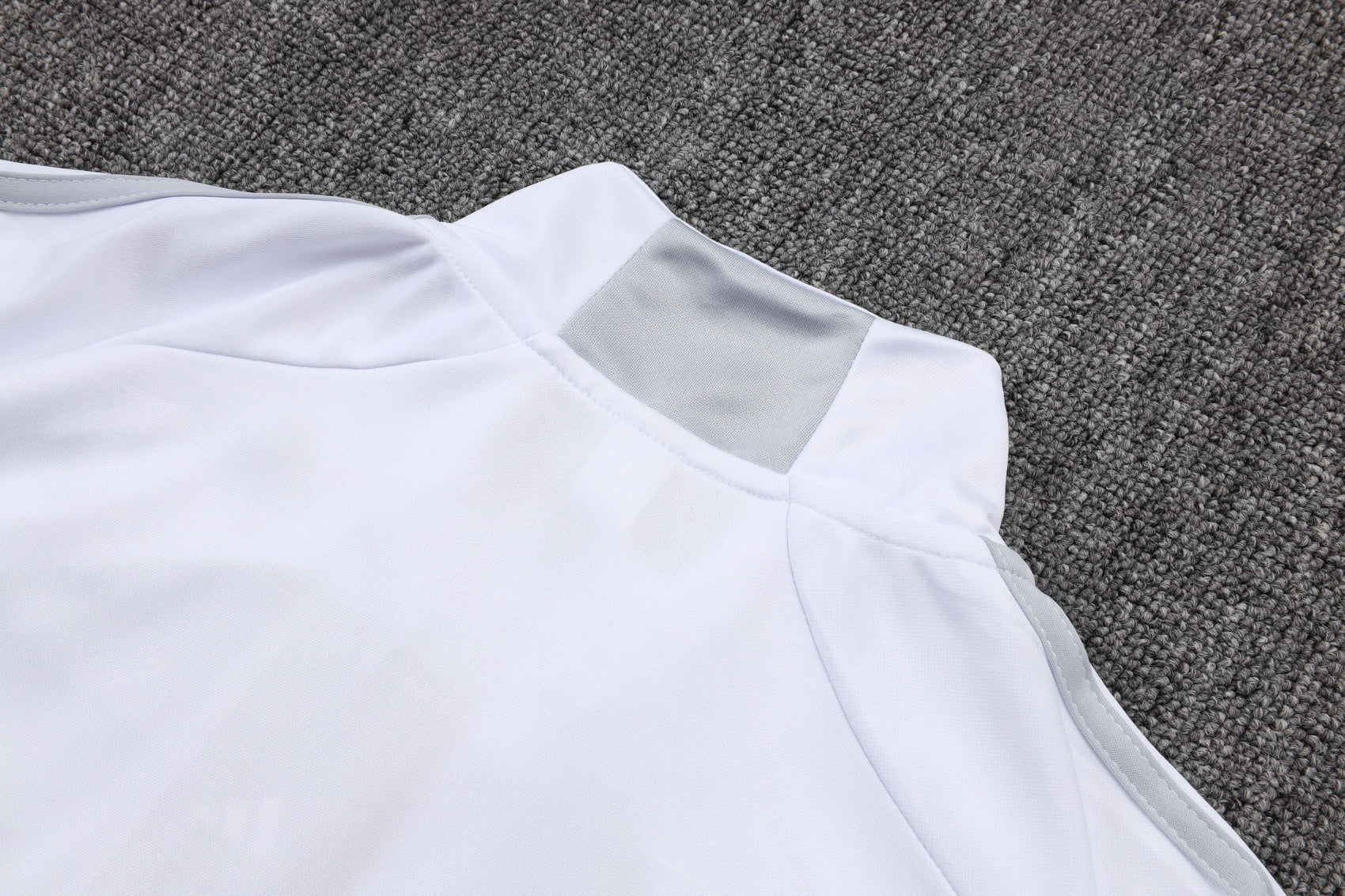 2025-26 Real Madrid off-white gray training suit S-2XL - Image 12