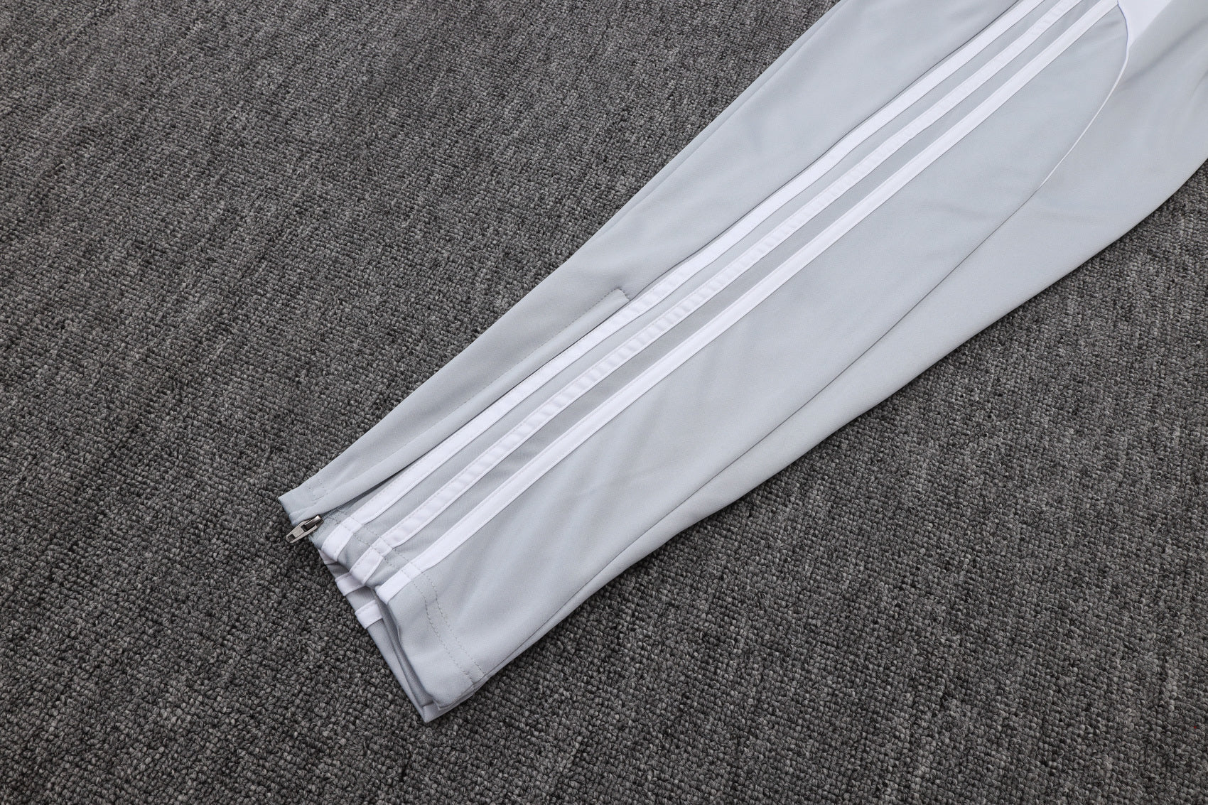 2025-26 Real Madrid off-white gray training suit S-2XL - Image 25