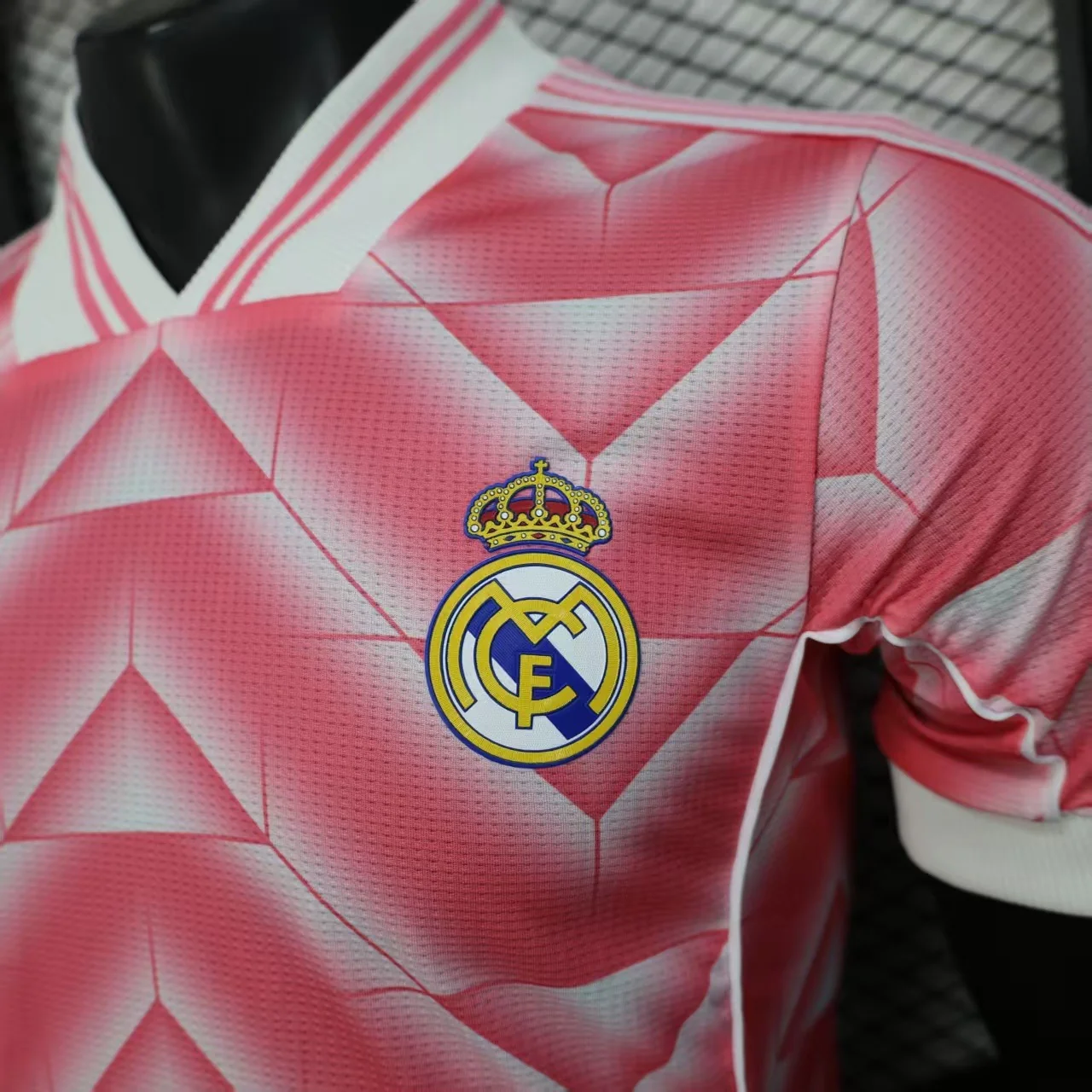 2025-26 Real Madrid Pink Special Player S-2XL - Image 3