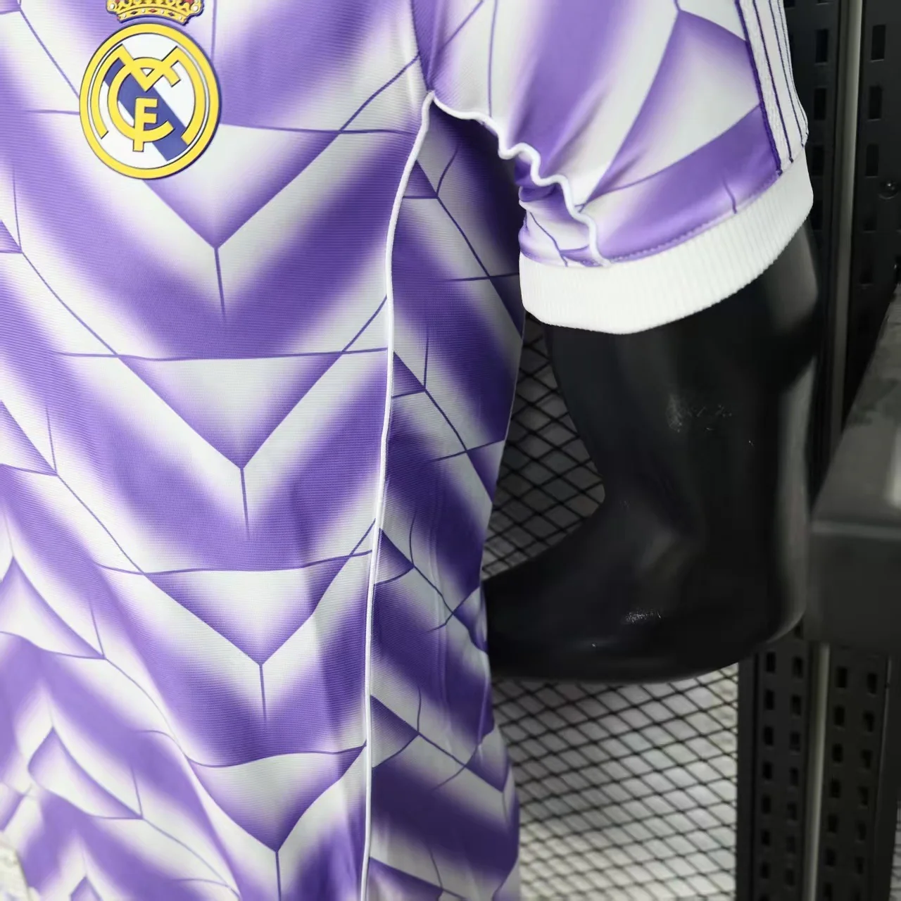 2025-26 Real Madrid Purple Special Player S-2XL - Image 4