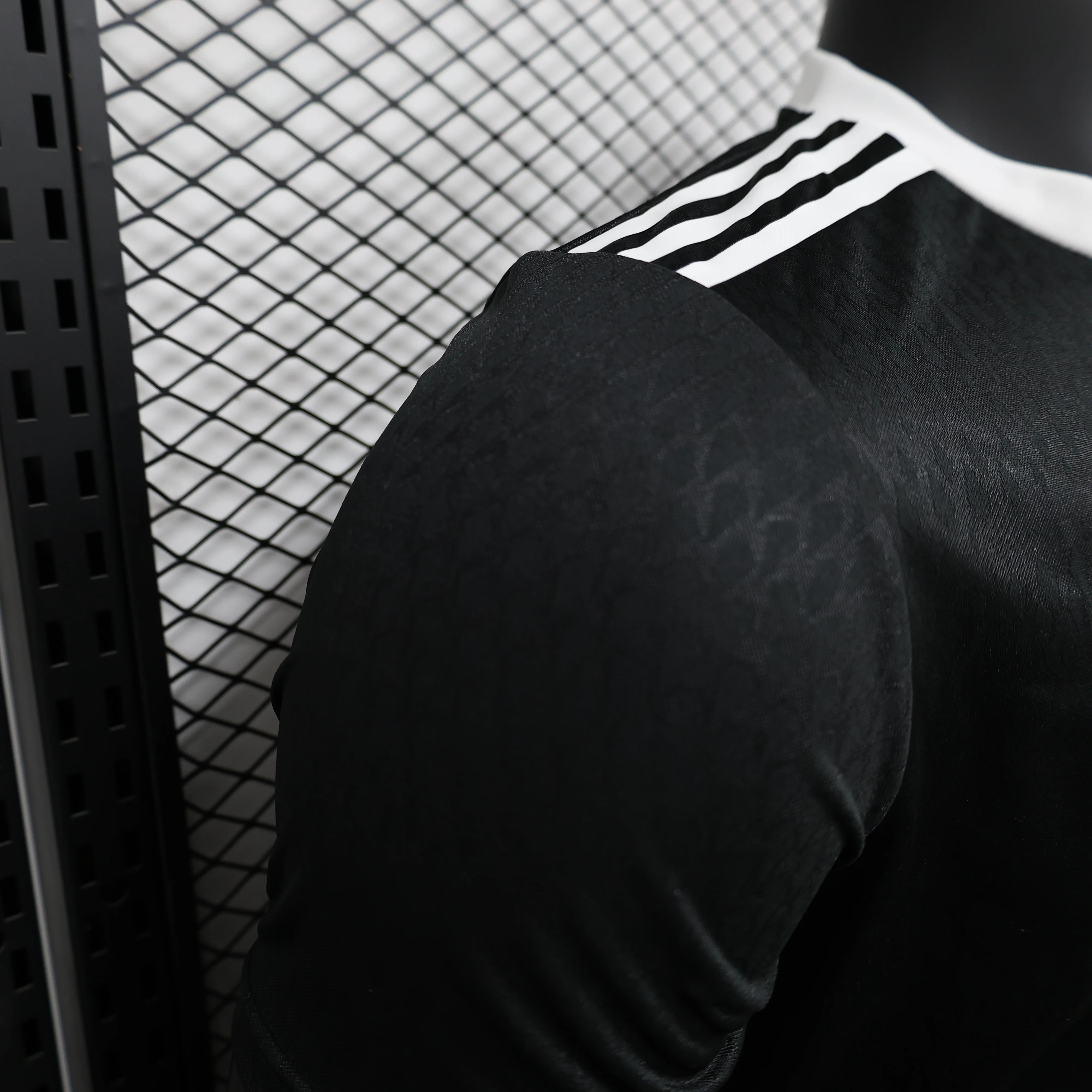 2025-26 Real Madrid Special Black Player S-2XL - Image 5