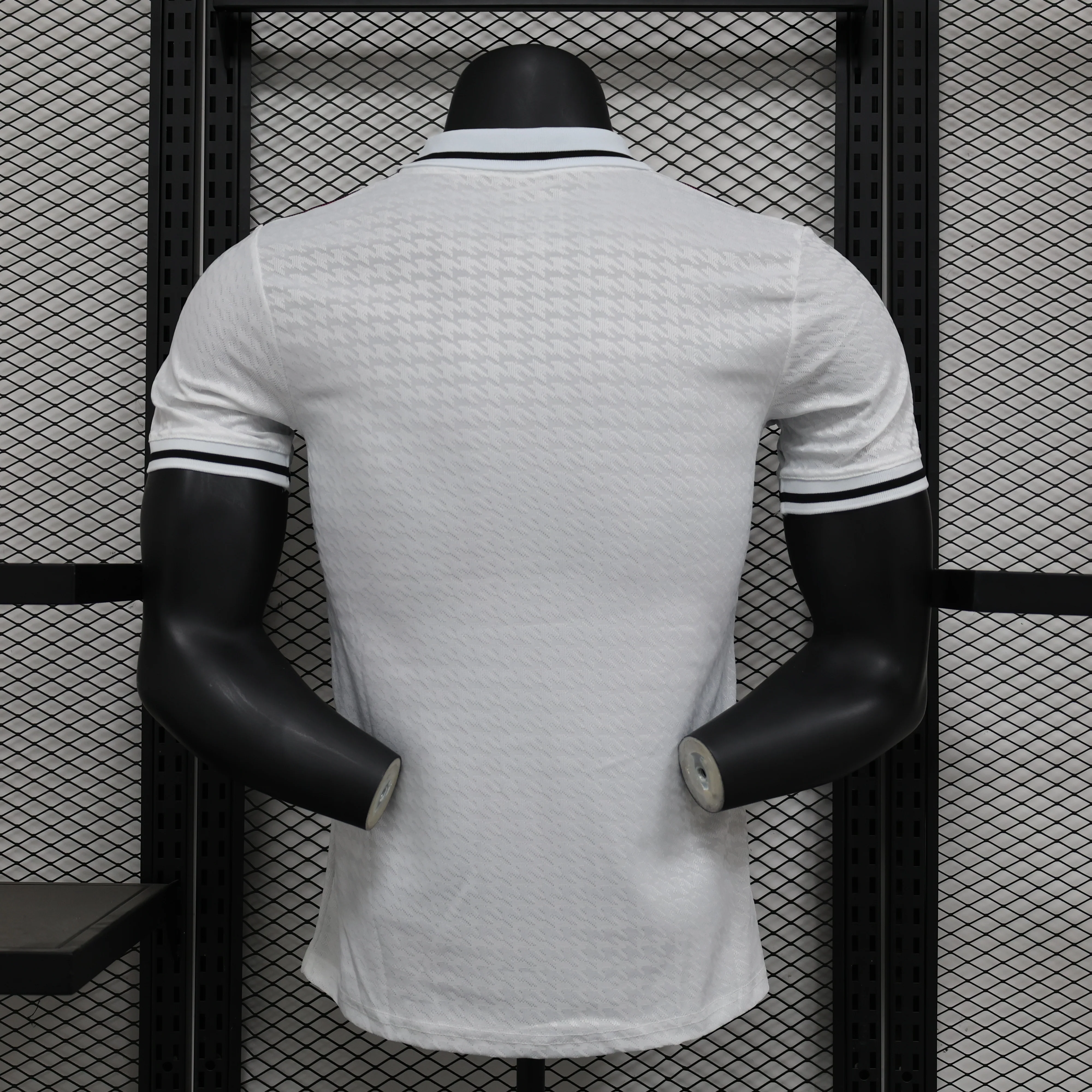 2025-26 Real Madrid Special Polo White Player S-2XL - Image 2