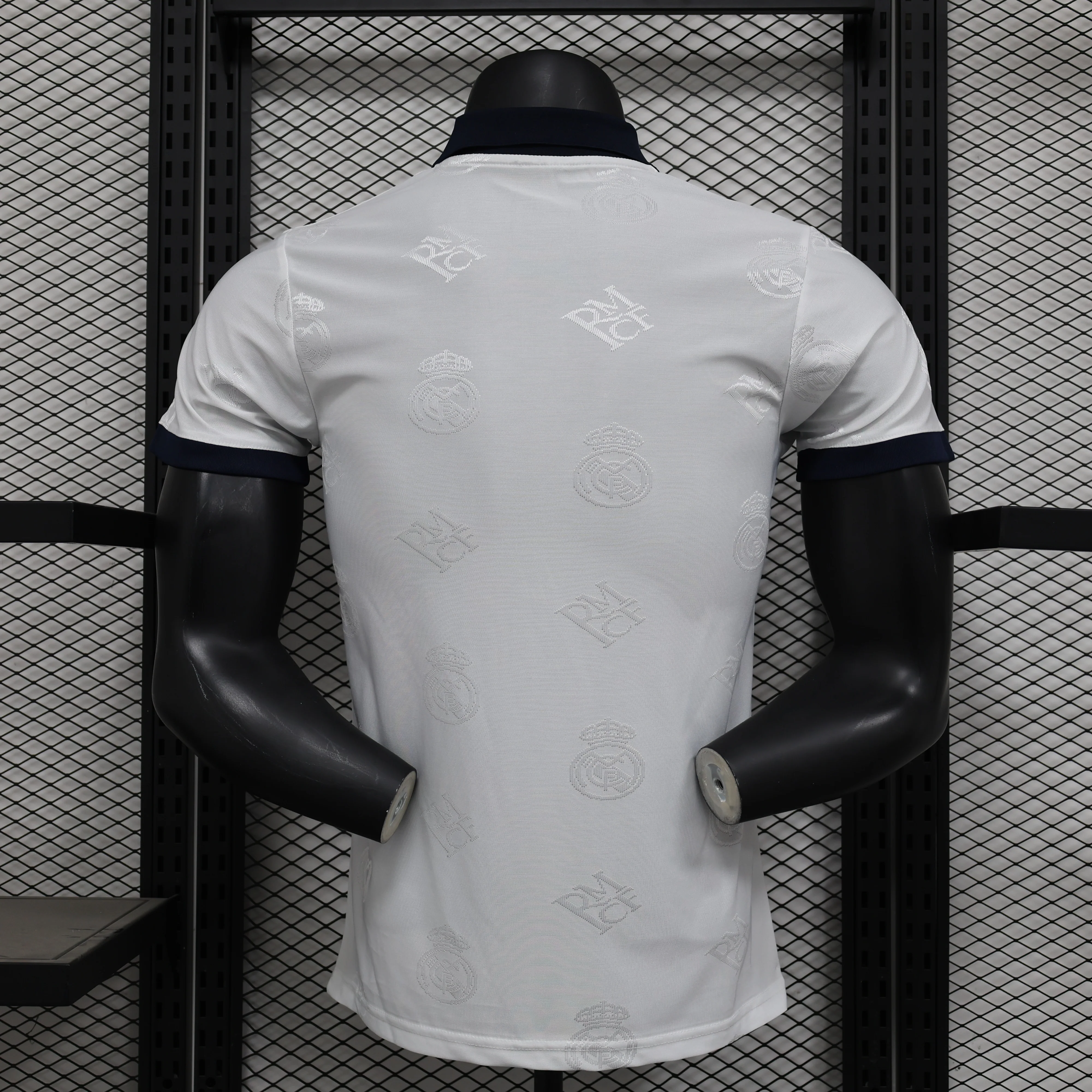 2025-26 Real Madrid Special Polo White Player S-2XL - Image 2