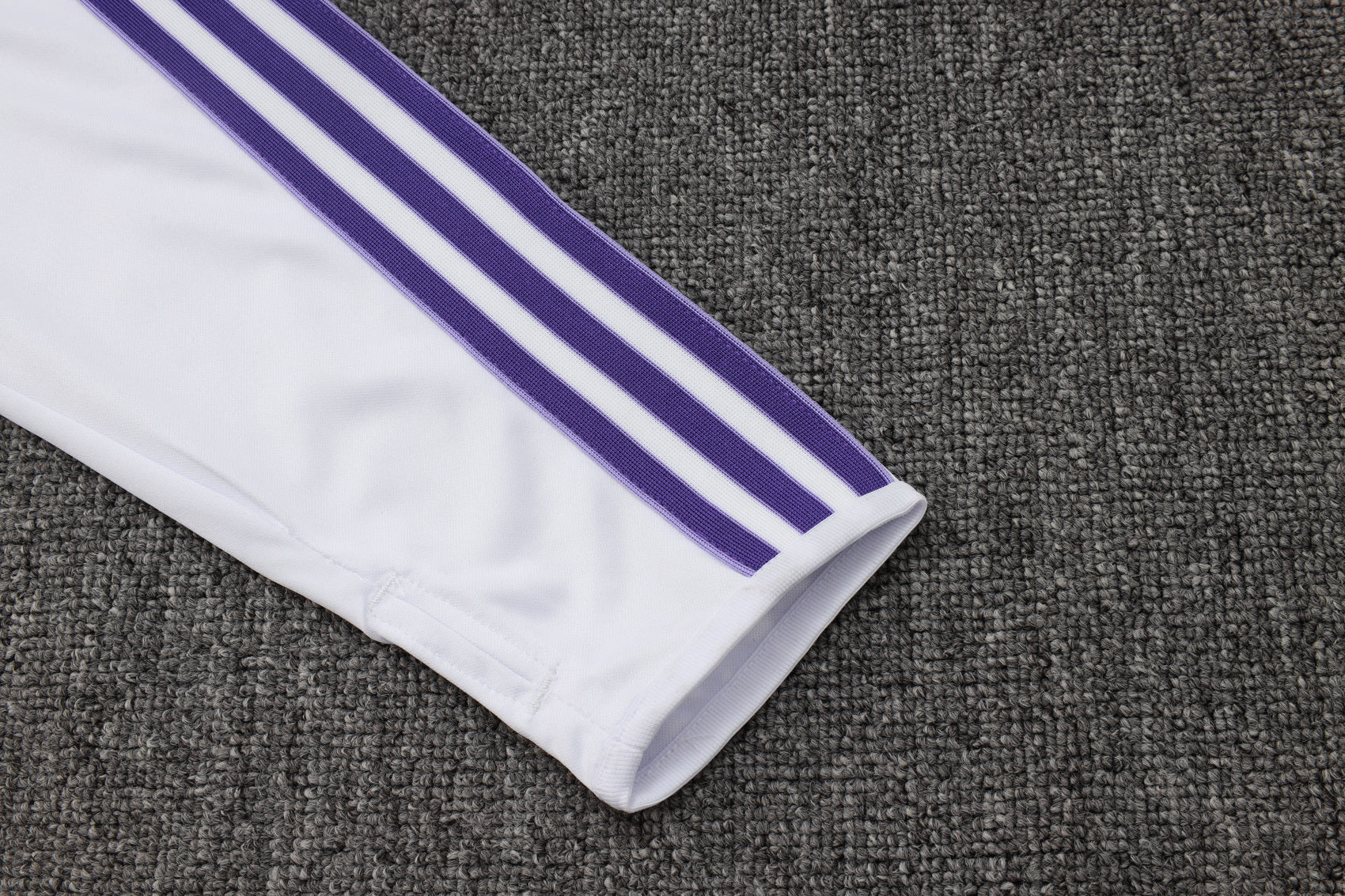 2025-26 Real Madrid White Special training suit S-2XL - Image 8