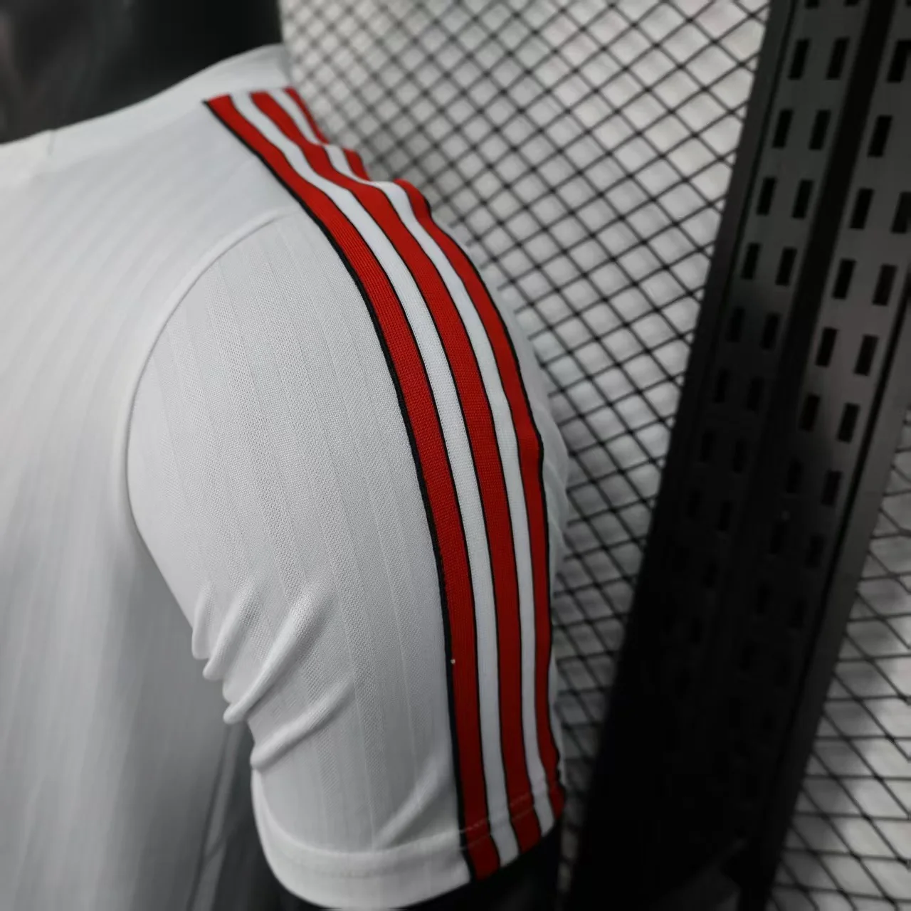 2025-26 River Plate Casual Style White Player S-2XL - Image 3