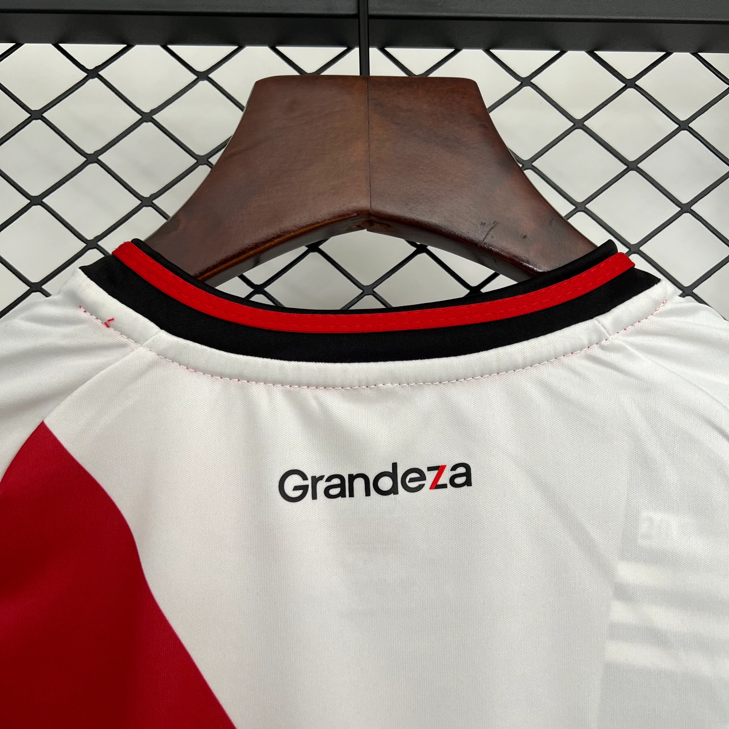 2025-26 River Plate Home KIDS 16-28 - Image 5