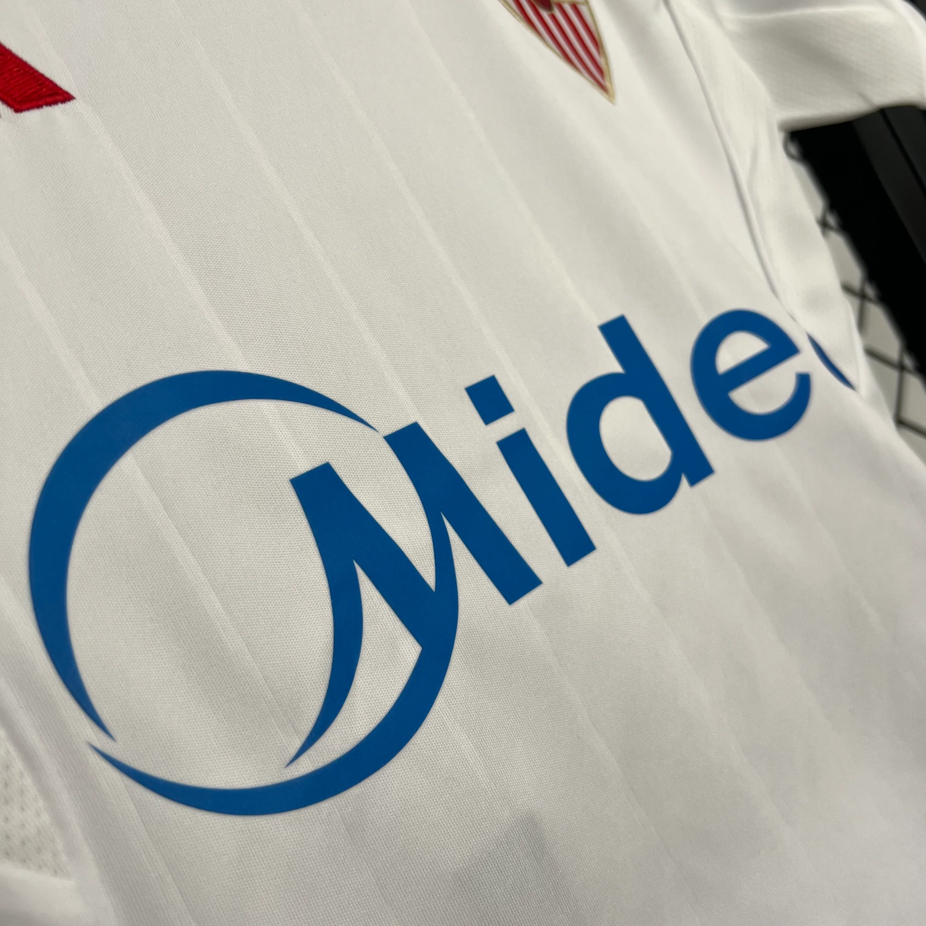 2025-26 Sevilla Home KIDS 16-28 - Image 4