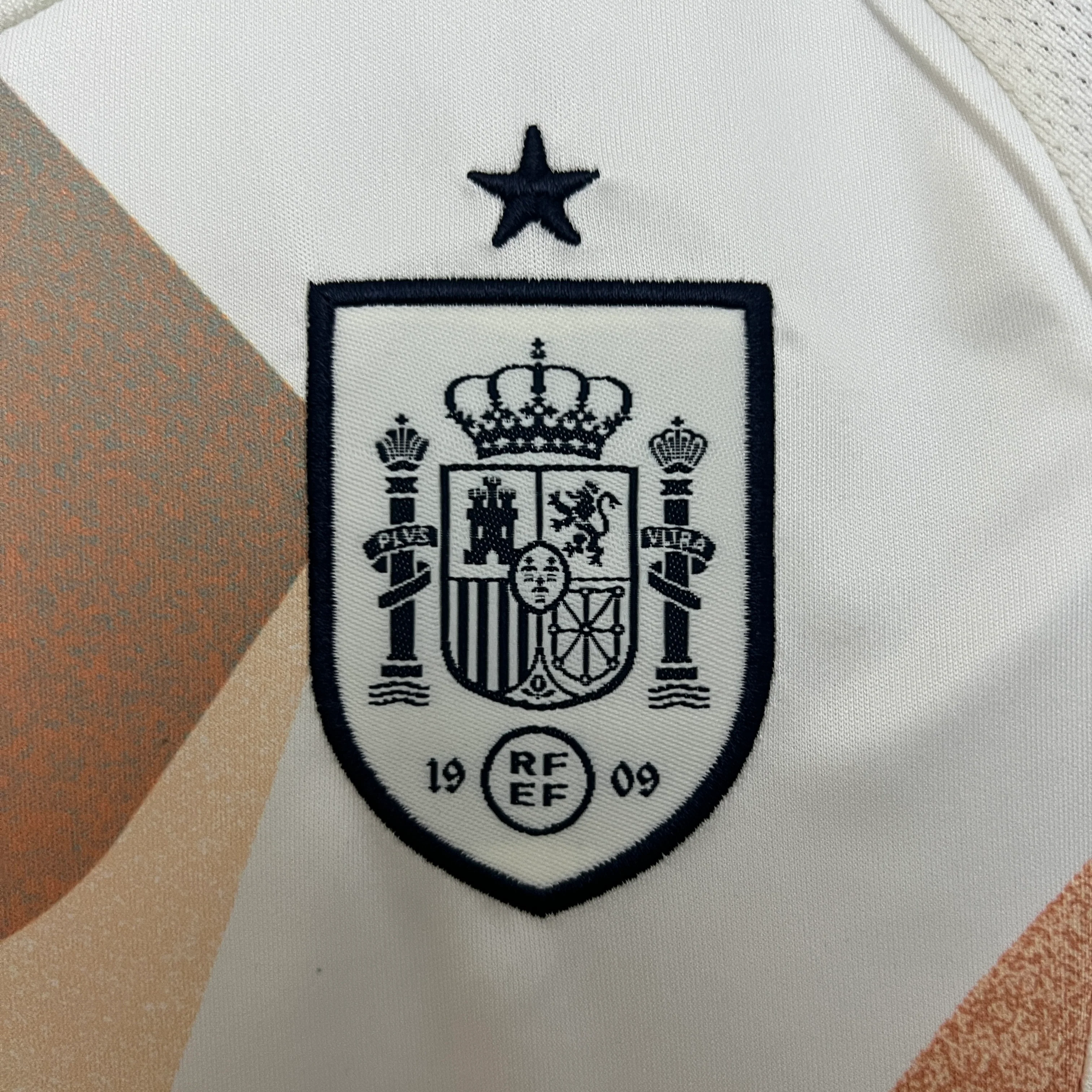 2025-26 Spain away Kids 16-28 - Image 3
