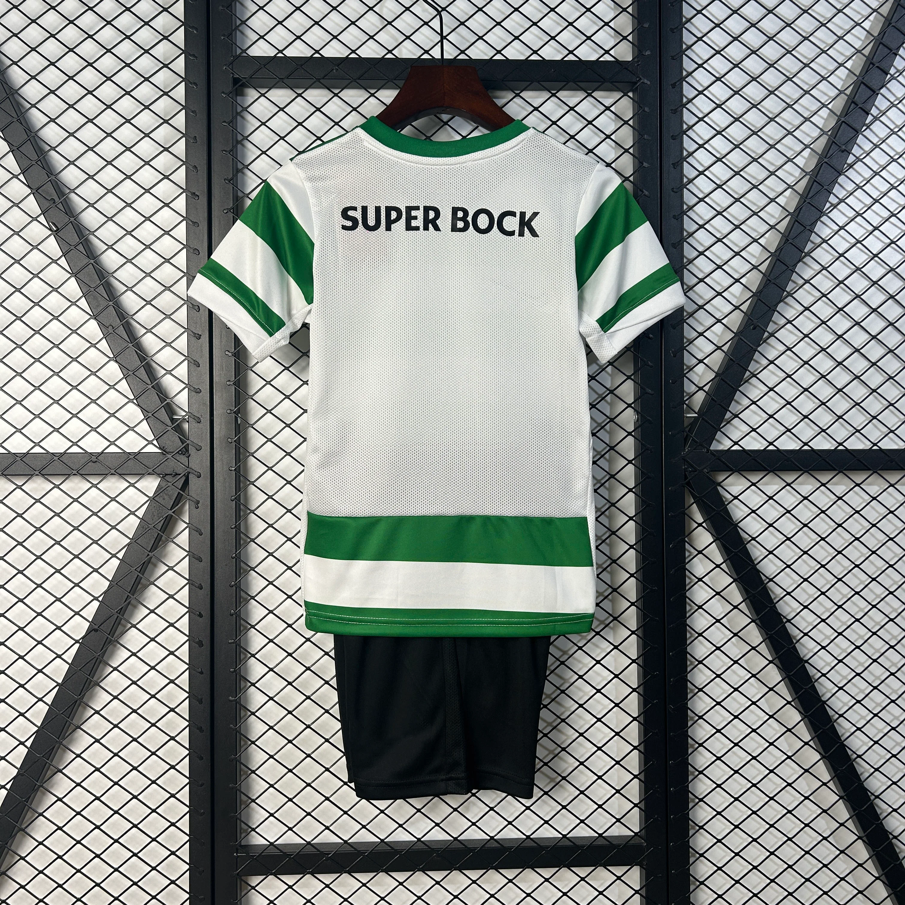 2025-26 Sporting Lisbon Home KIDS 16-28 - Image 2
